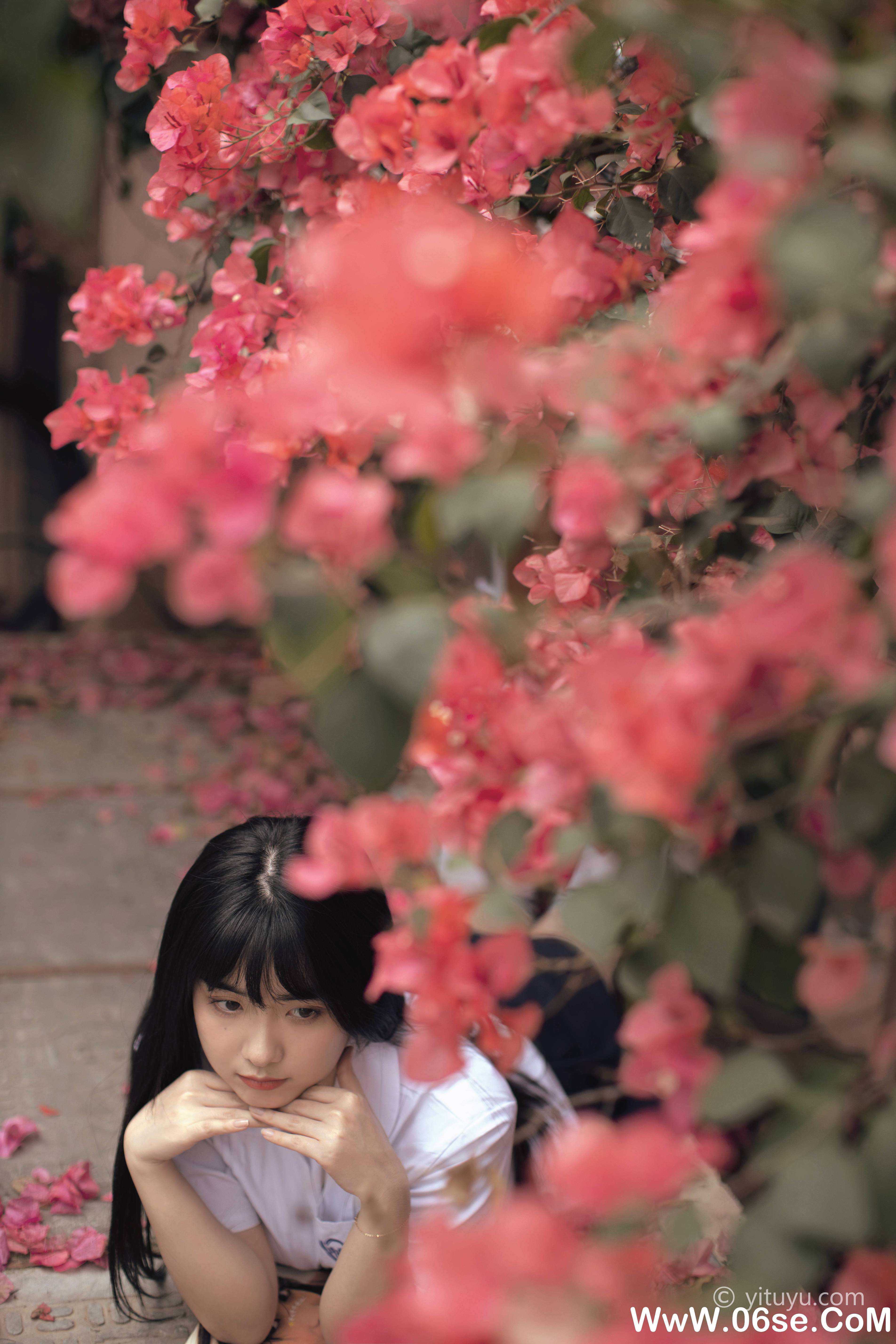 图片[14]-[YITUYU艺图语]2021.04.28 花季 黄子卿[26P／378MB]-六色网