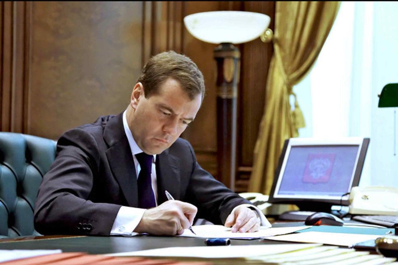Медведев подписал долгосрочную стратегию развития зернового комплекса до 2035 года