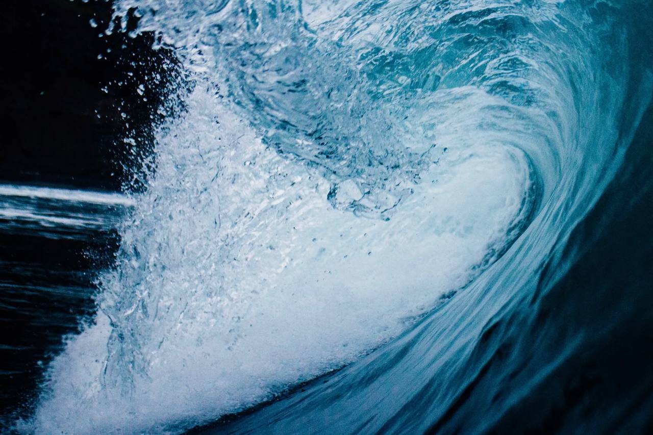 Waves park. Вода. Волна брызги воды. Волны на воде. Шторм Эстетика.