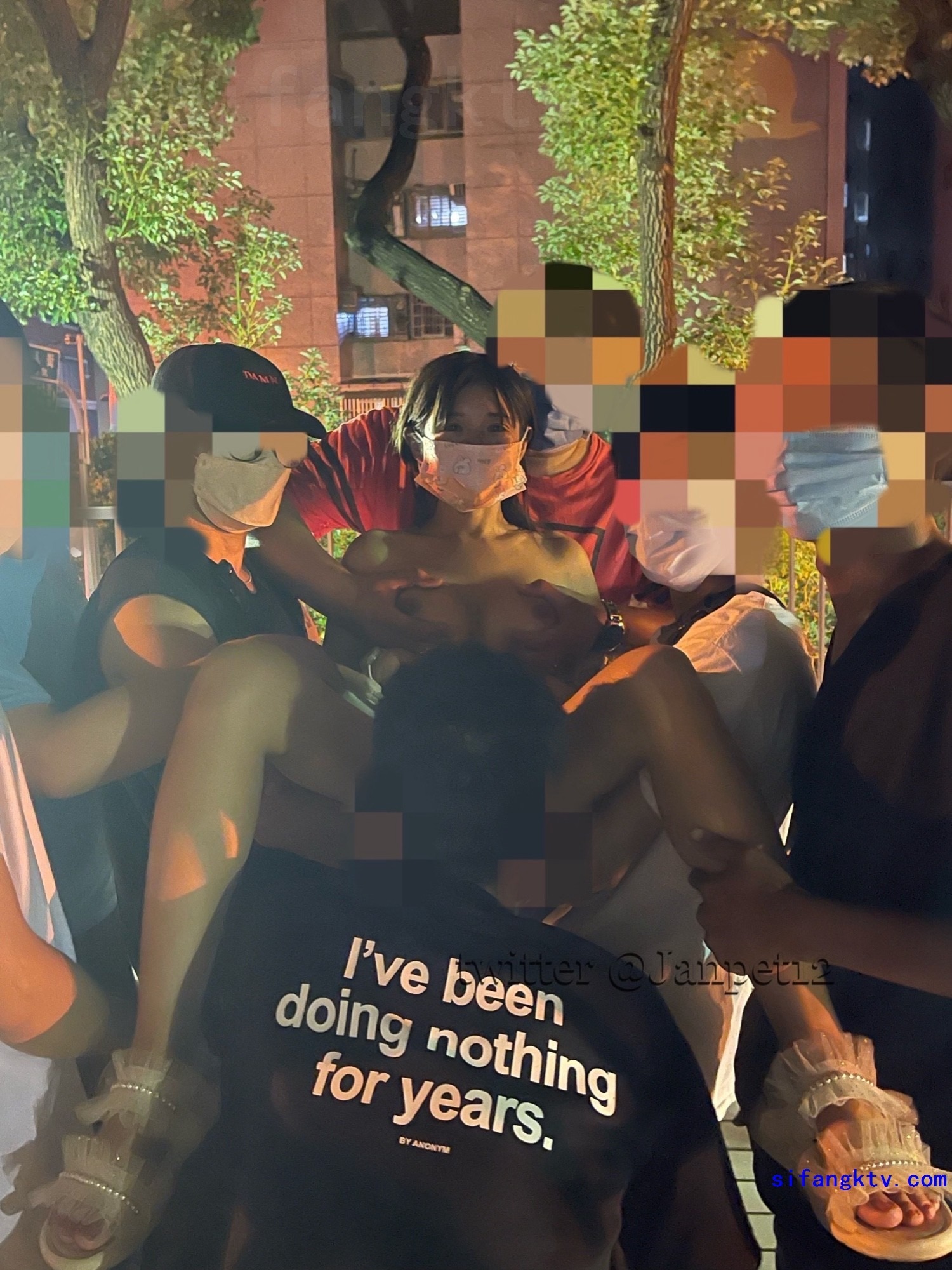 网红爆乳妹janpet12兔子 多人运动 36