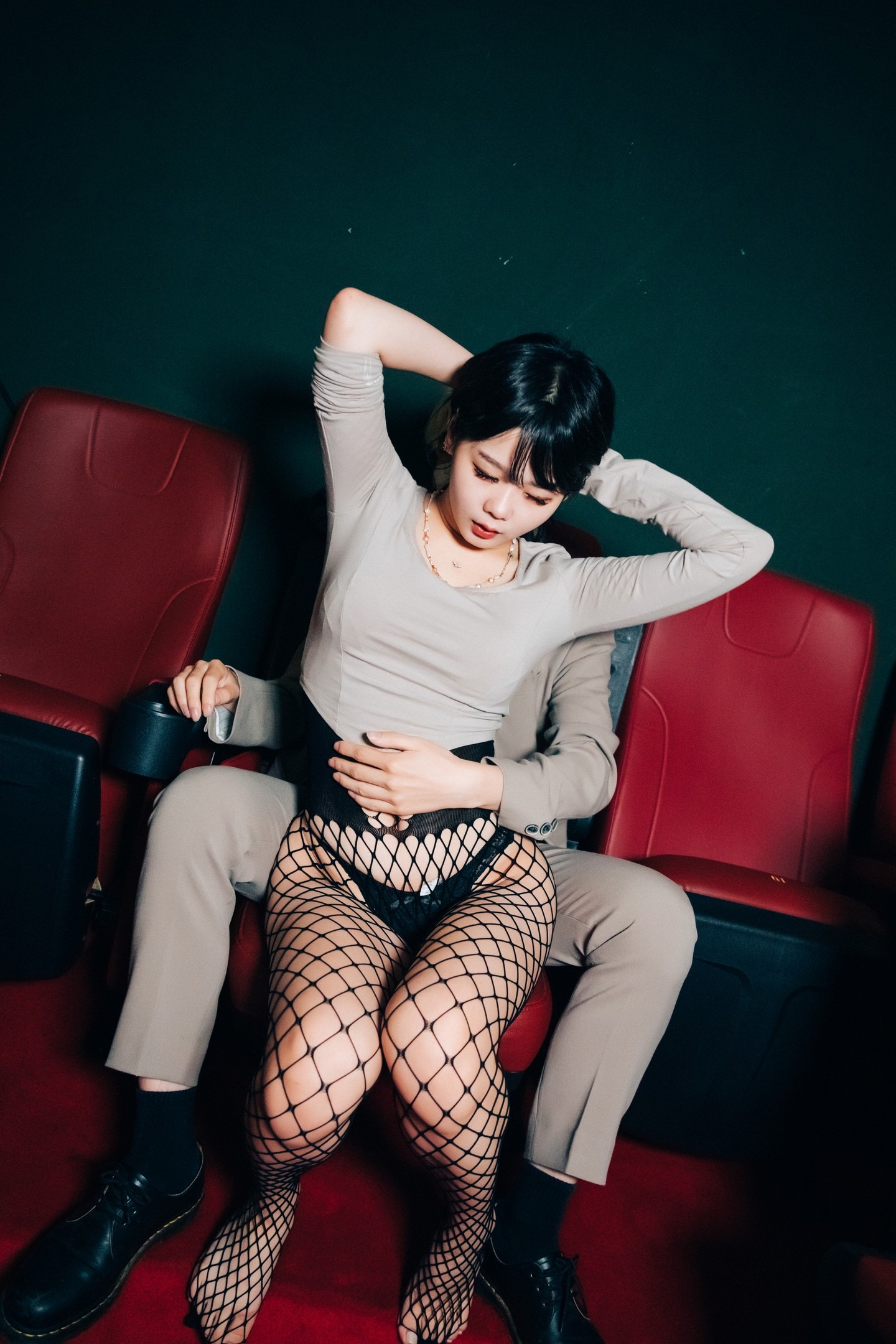[LOOZY] Zia - xxx in the theater S.Ver 105