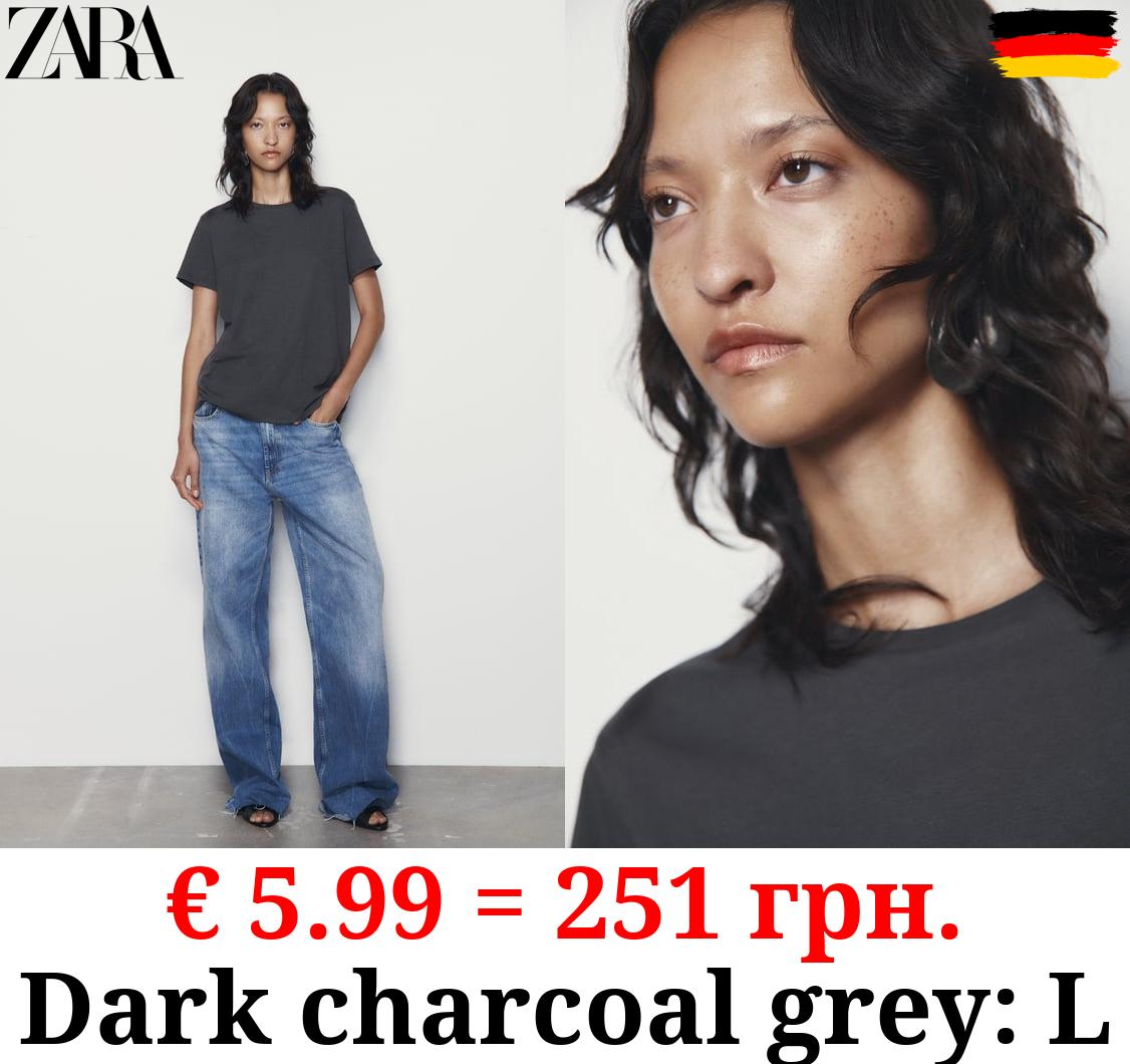 BASIC T-SHIRT WITH ASYMMETRIC HEM