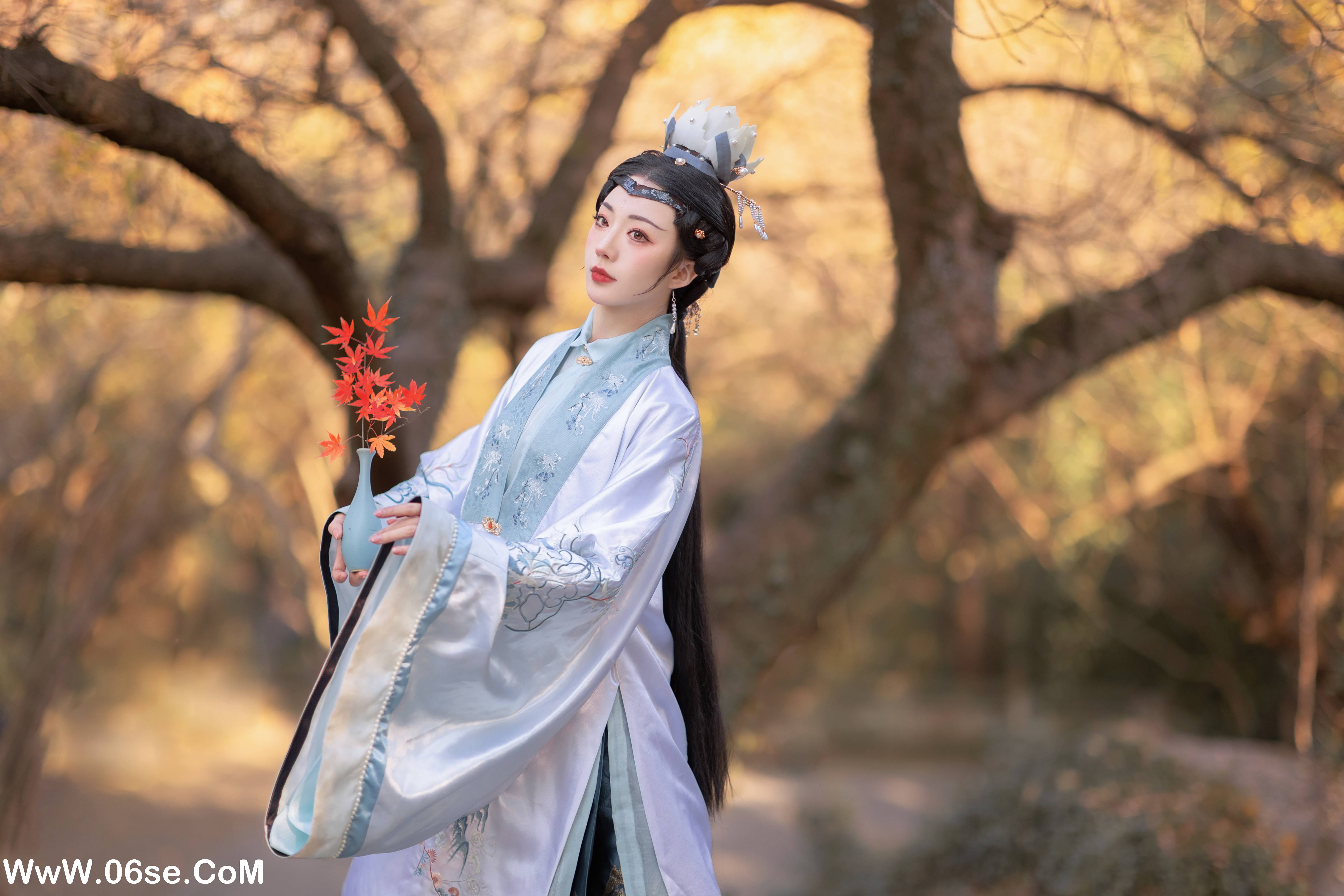 图片[16]-[YITUYU艺图语]2022.02.14 秋意 是真的南渊[24+1P／214MB]-六色网