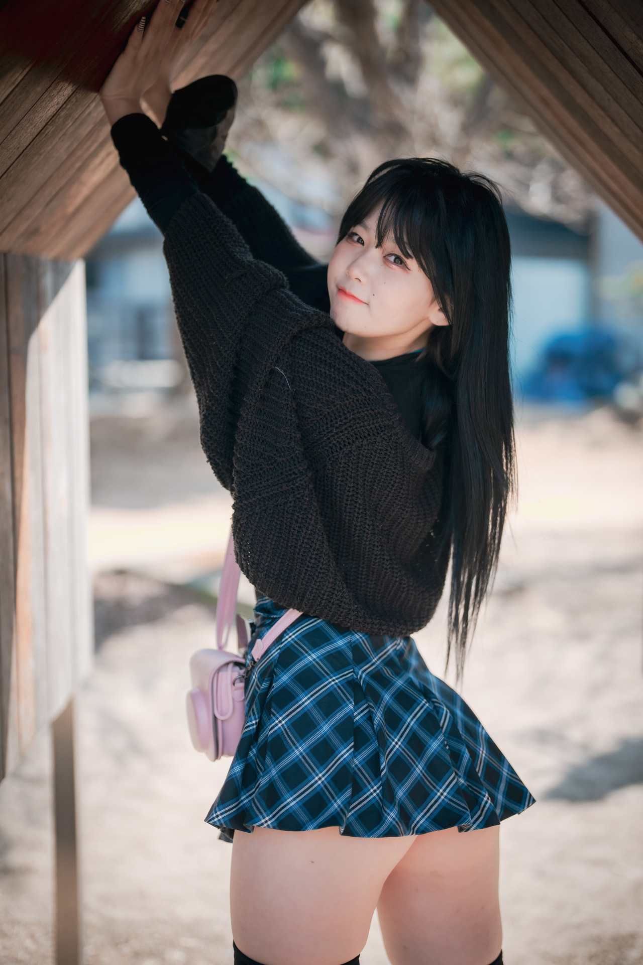 ZIA.Kwon 권지아, [DJAWA] Early Spring Walk in March Set.01 47