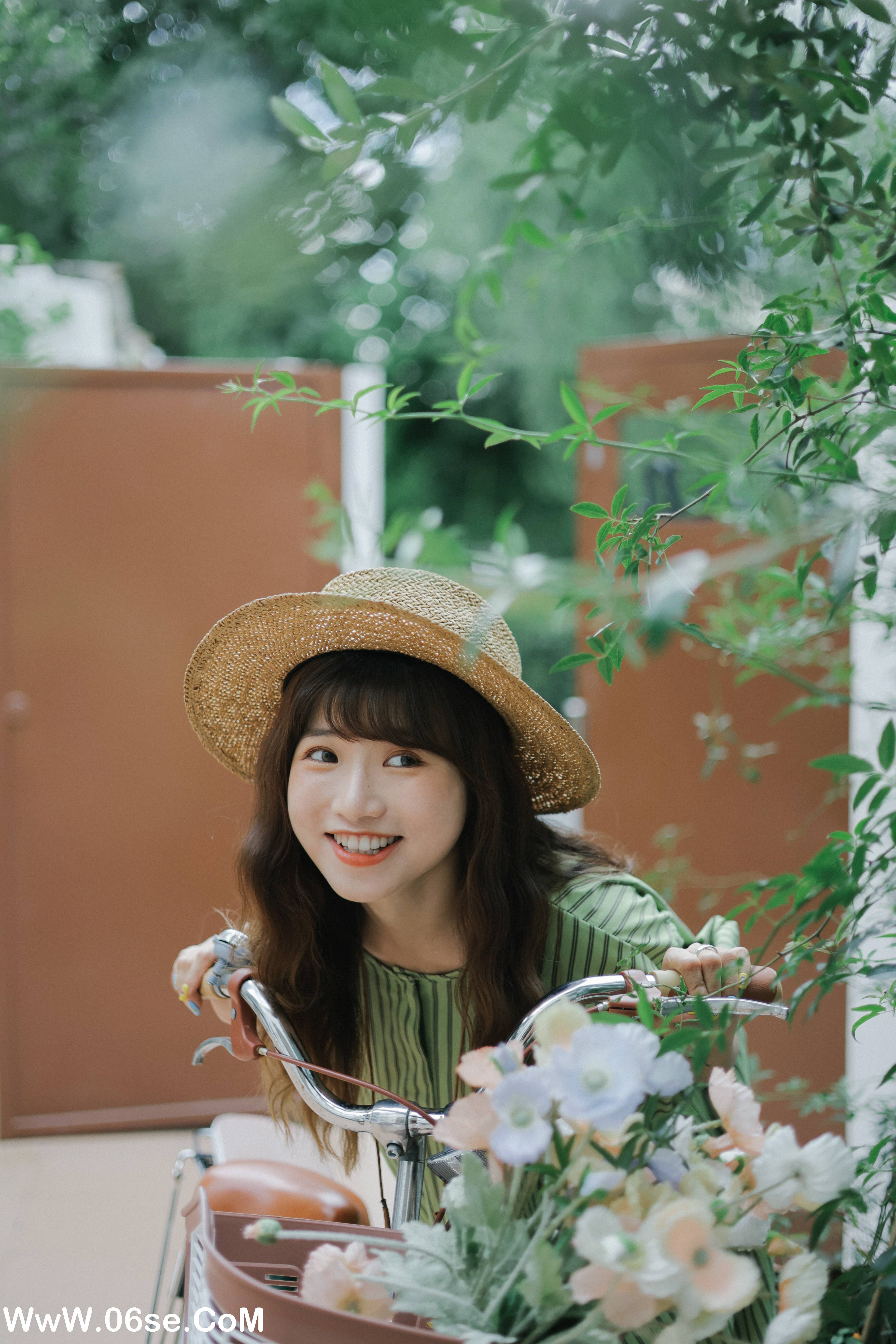 图片[4]-[YITUYU艺图语]2022.08.04 咖啡厅的午后 蓝胖子-[30+1P／265MB]-六色网