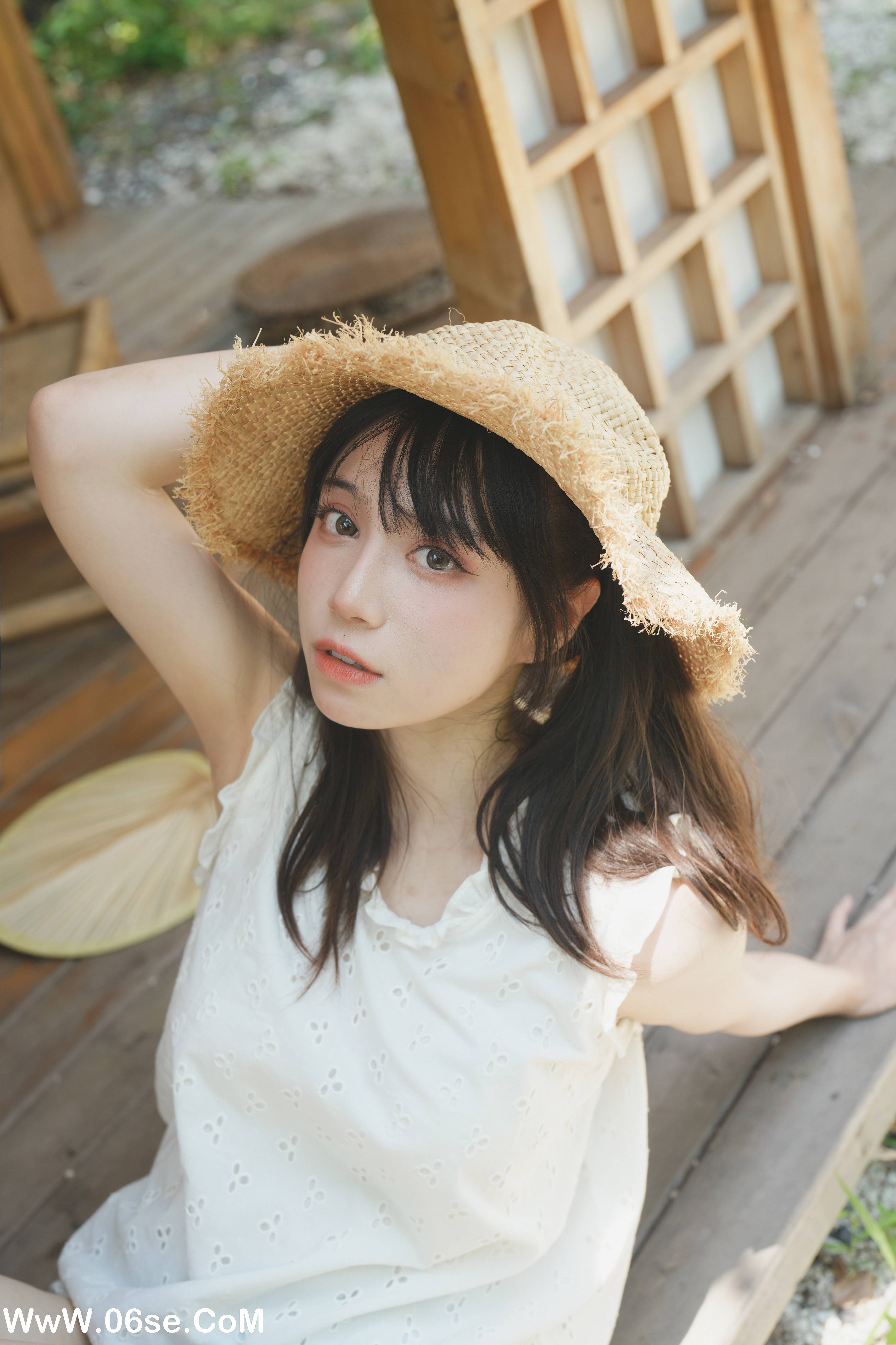 图片[19]-[YITUYU艺图语]2022.09.05 夏日少女与西瓜 贰加六[38+1P／147MB]-六色网