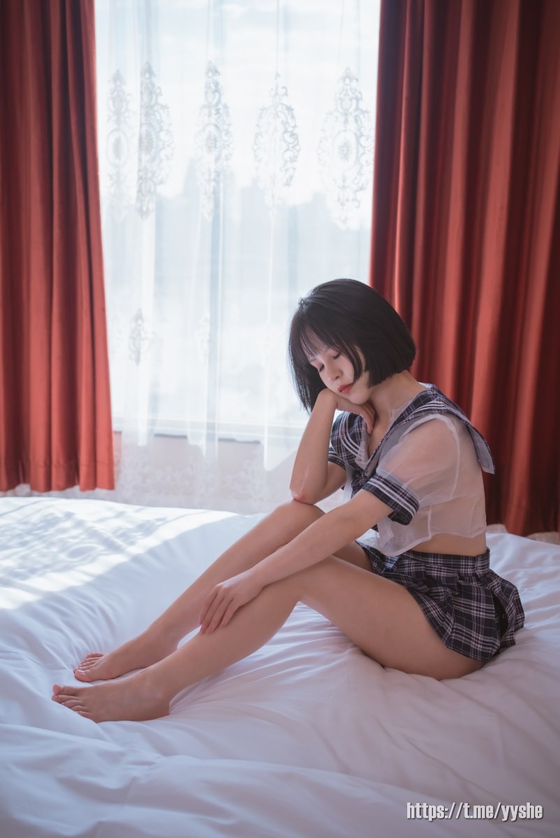 晕崽Zz - 透明学生服 [33P] 7