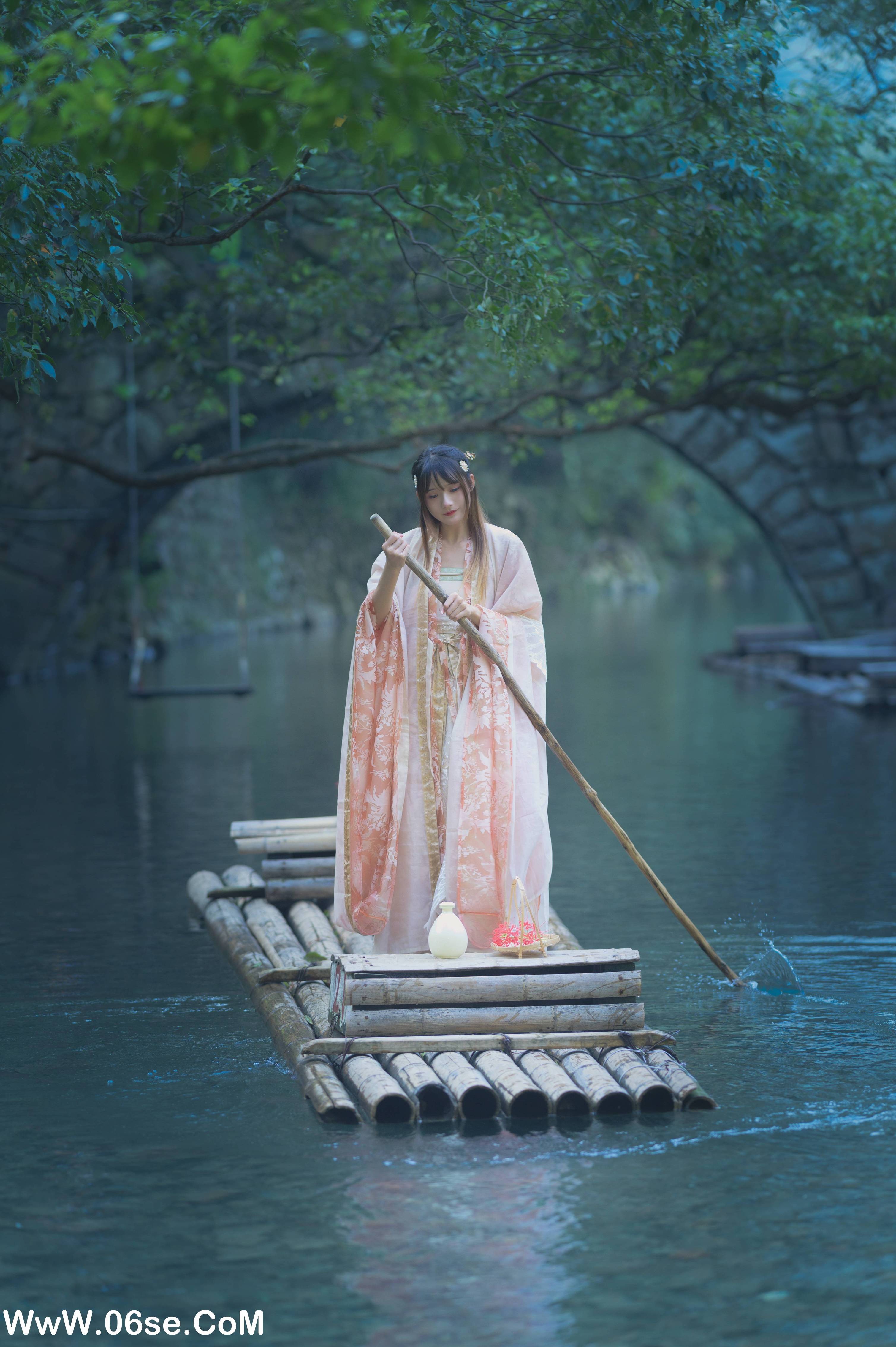 图片[25]-[YITUYU艺图语]2022.07.09 烟雨江南 兔子Zzz不吃胡萝卜[26+1P／273MB]-六色网