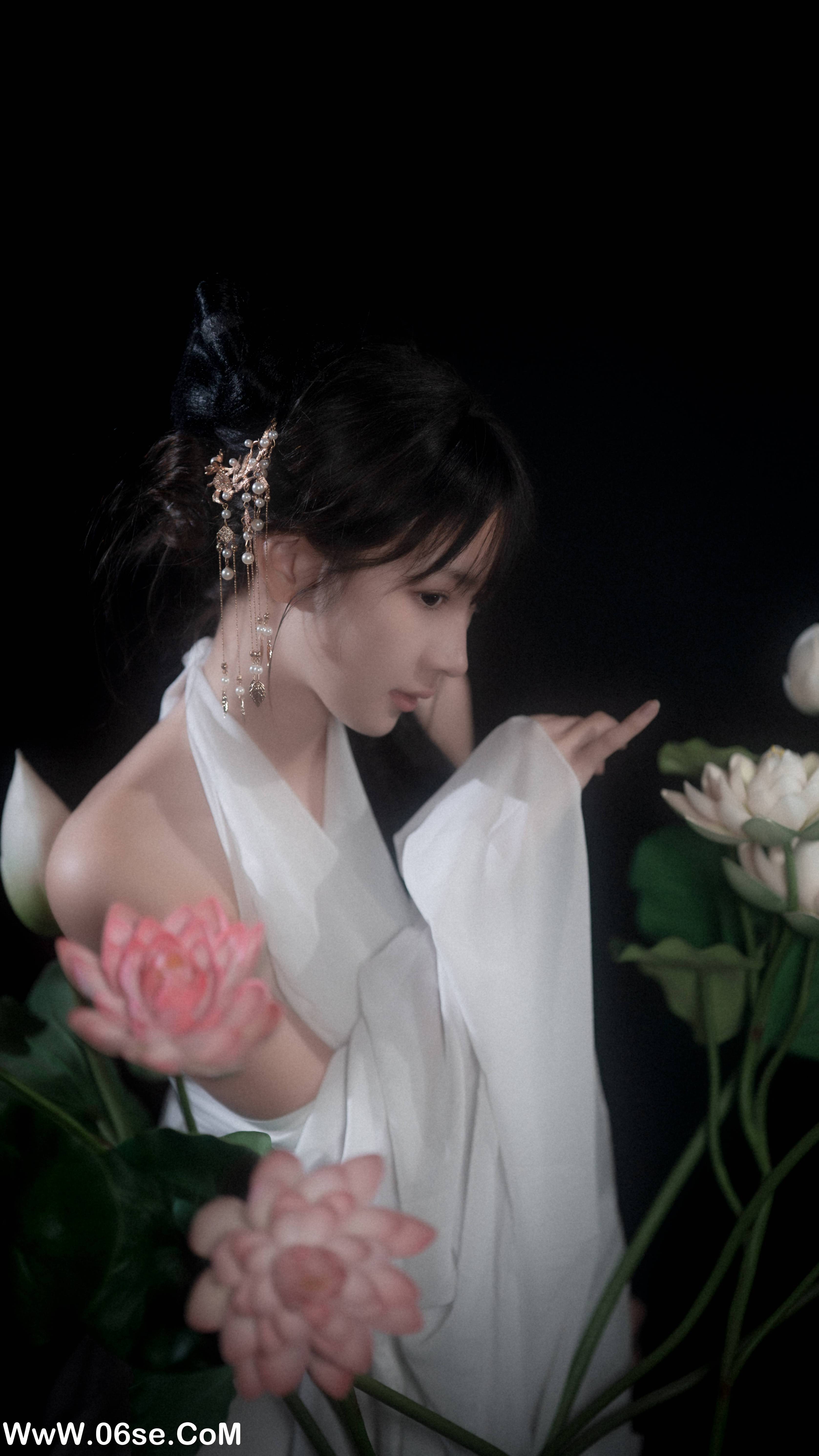 图片[6]-[YITUYU艺图语]2022.08.29 荷思 筱雯[56+1P／281MB]-六色网