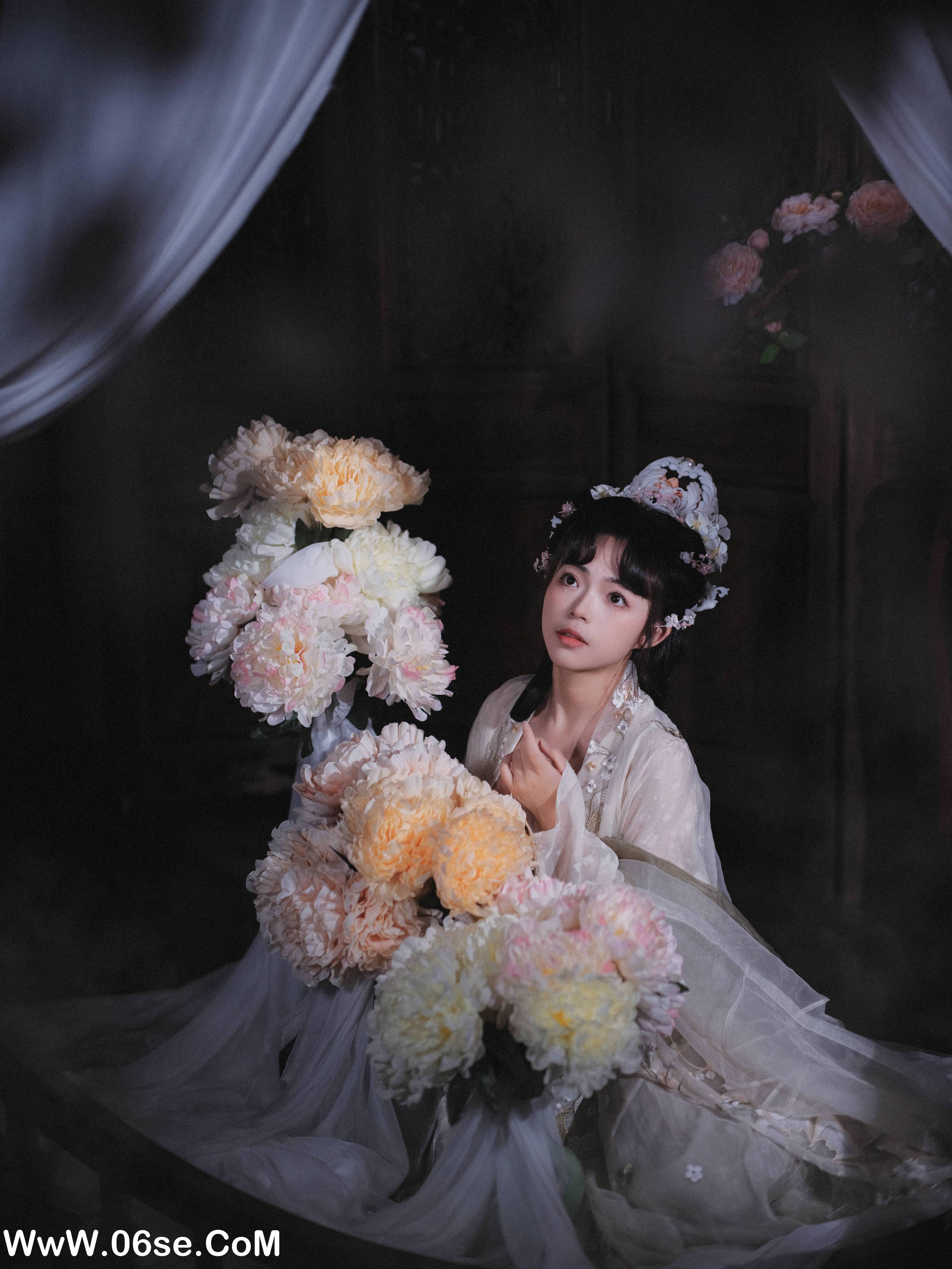 图片[11]-[YITUYU艺图语]2022.11.05 花神 芋圆圆鹅[47+1P／716MB]-六色网