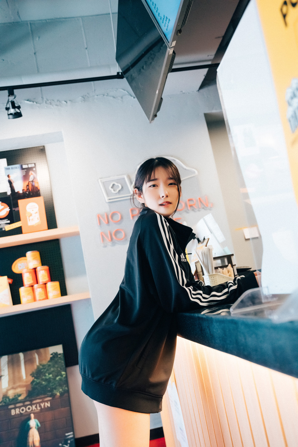 Sonson 손손, [Loozy] Cinema Girl (+S.Ver) Set.01 19
