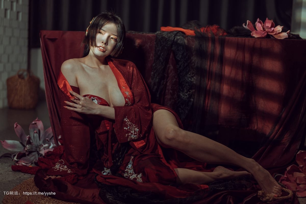 [Cos]秋和柯基 - 昏红帐[52P] 50