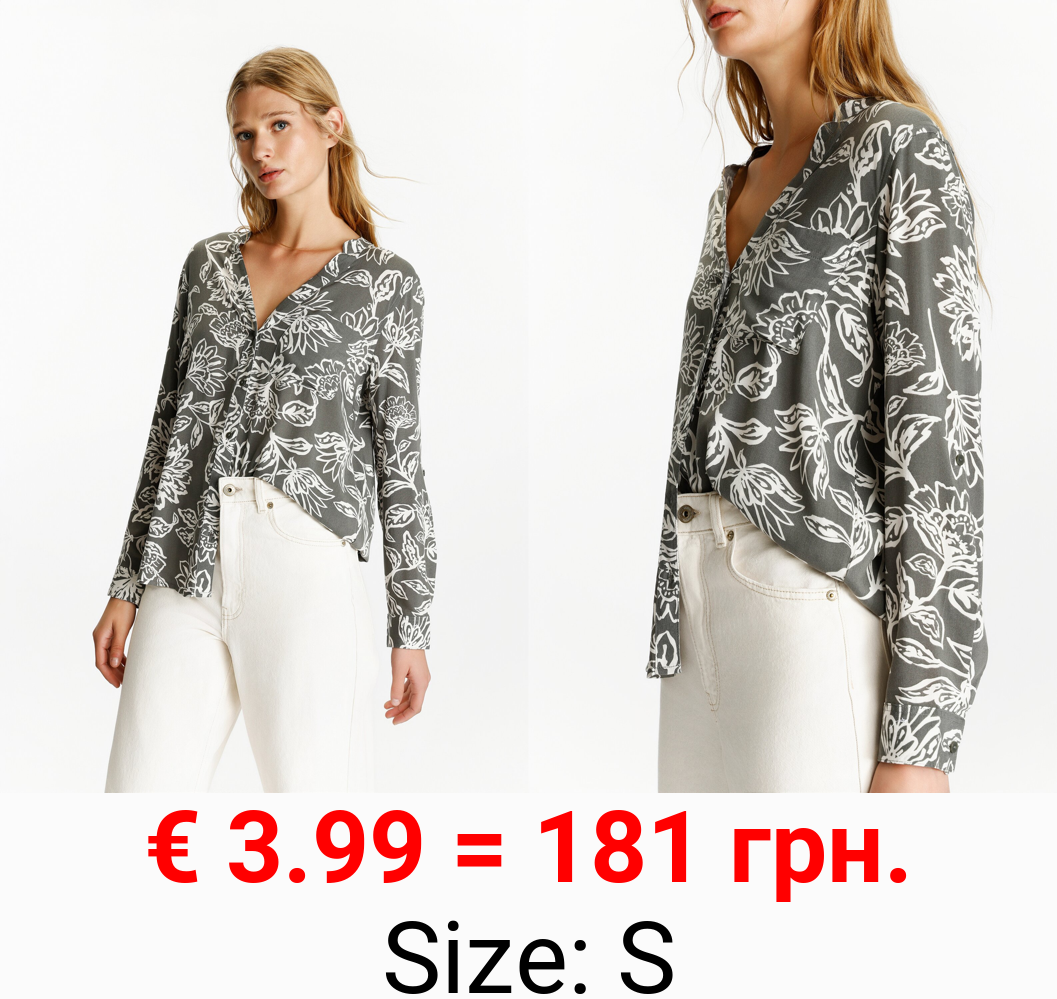 Flowing long sleeve shirt