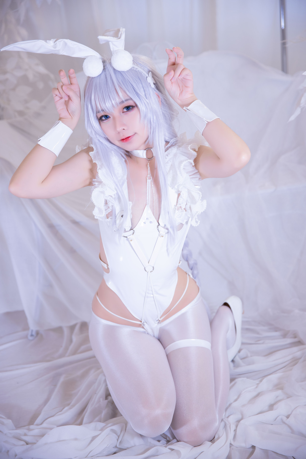 G44不会受伤 Cosplay 碧蓝航线 恶毒皮肤 懒懒的白兔 21