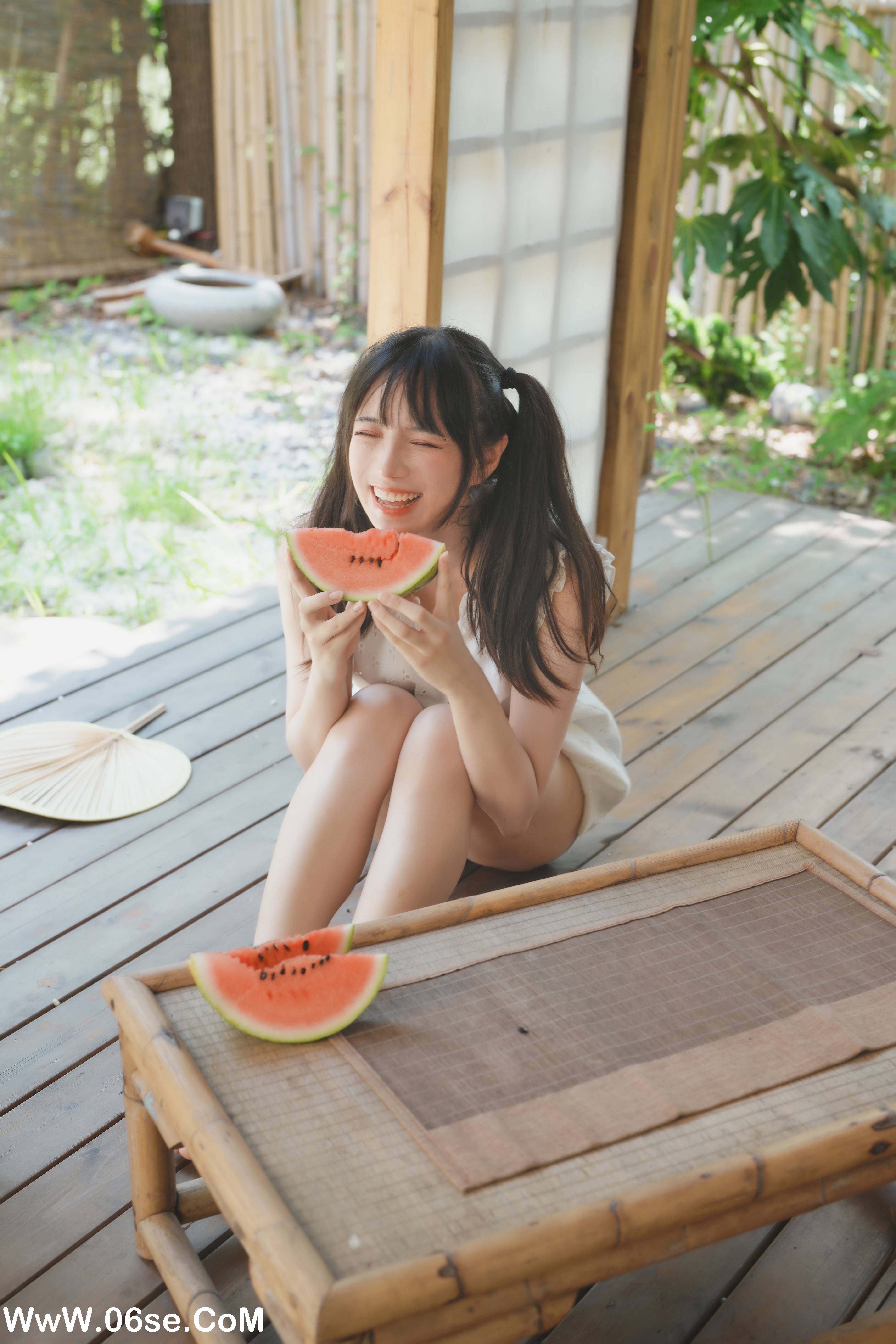 图片[9]-[YITUYU艺图语]2022.09.05 夏日少女与西瓜 贰加六[38+1P／147MB]-六色网