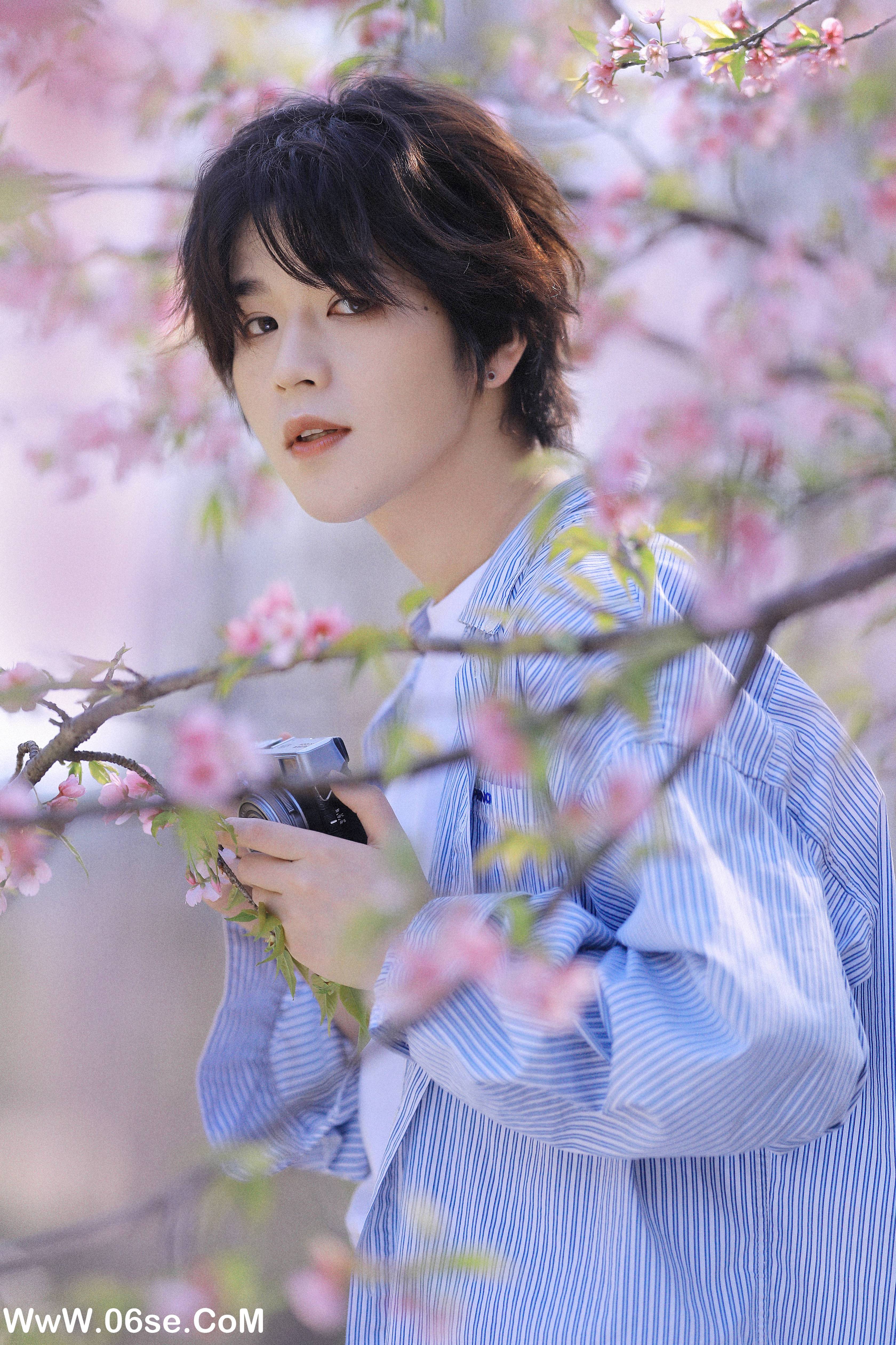 图片[14]-[YITUYU艺图语]2022.05.29 樱花少年 李宇轩Yashon[23P-782.71MB]-六色网