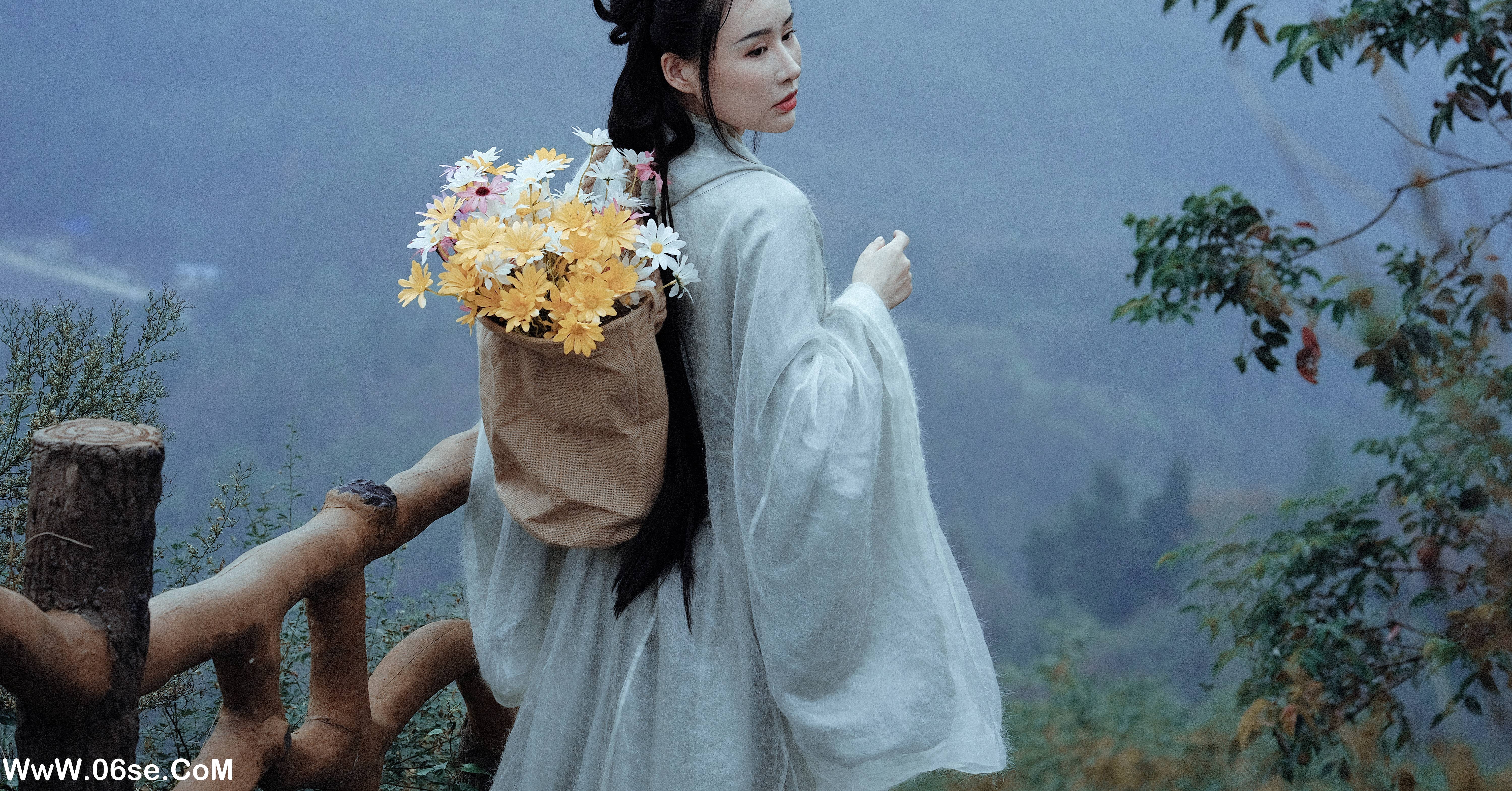 图片[26]-[YITUYU艺图语]2022.02.22 远山无月见秋灯 雅熙[25+1P／359MB]-六色网