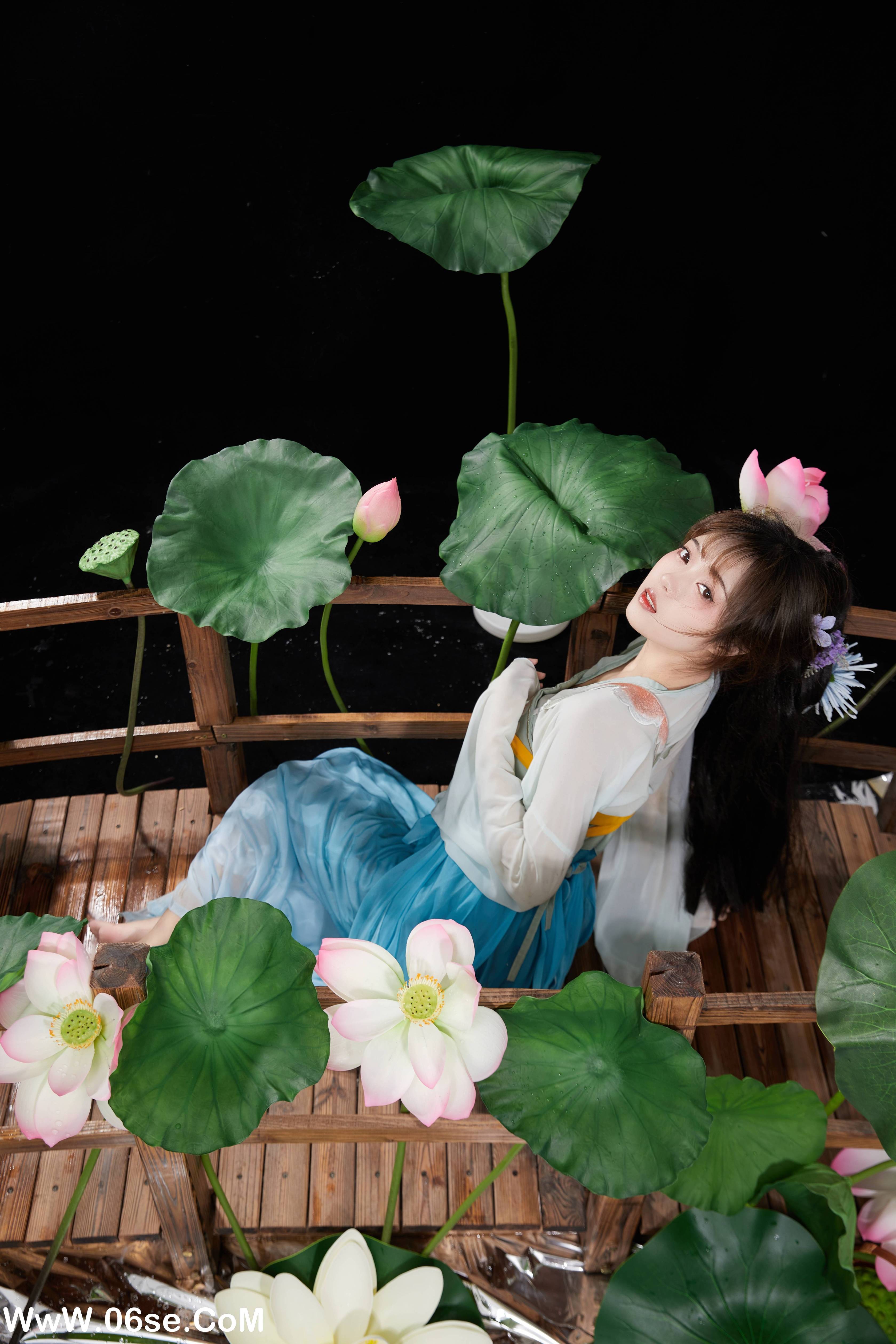 图片[34]-[YITUYU艺图语]2022.09.23 荷塘月色 小薇人儿[39+1P／536MB]-六色网