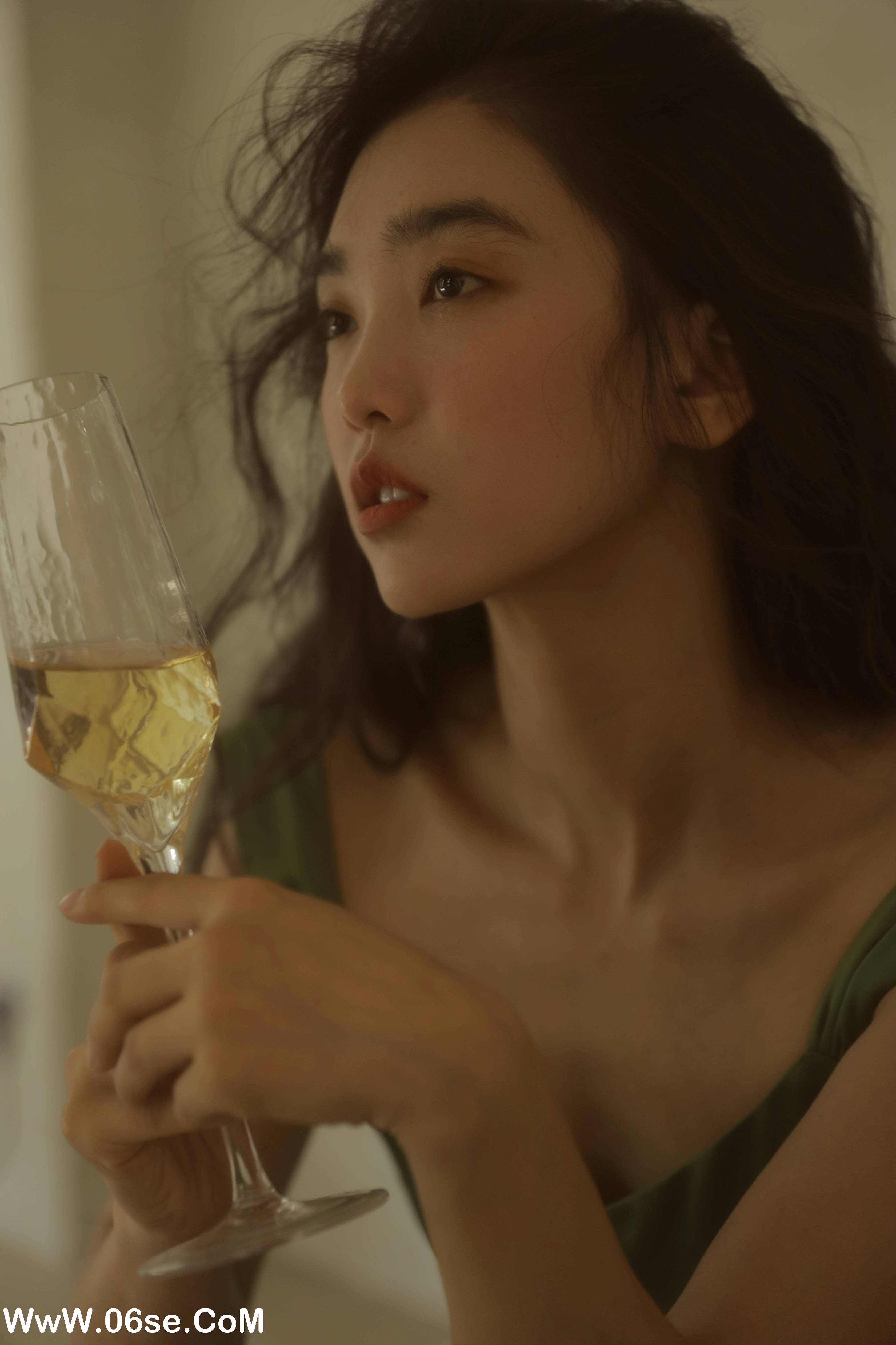 图片[11]-[YITUYU艺图语]2022.10.14 绿色连衣裙 海角的郭荣[21+1P／139MB]-六色网