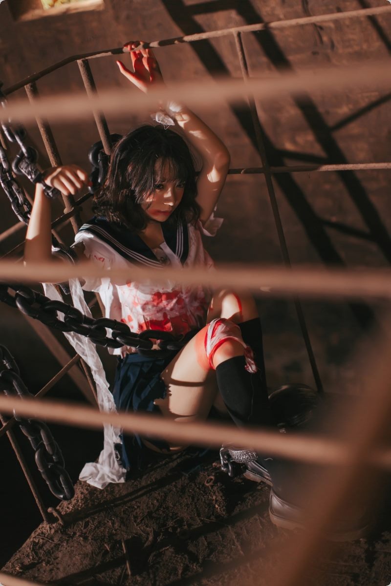 [Cos]疯猫ss- 被囚禁的少女[44P] 26
