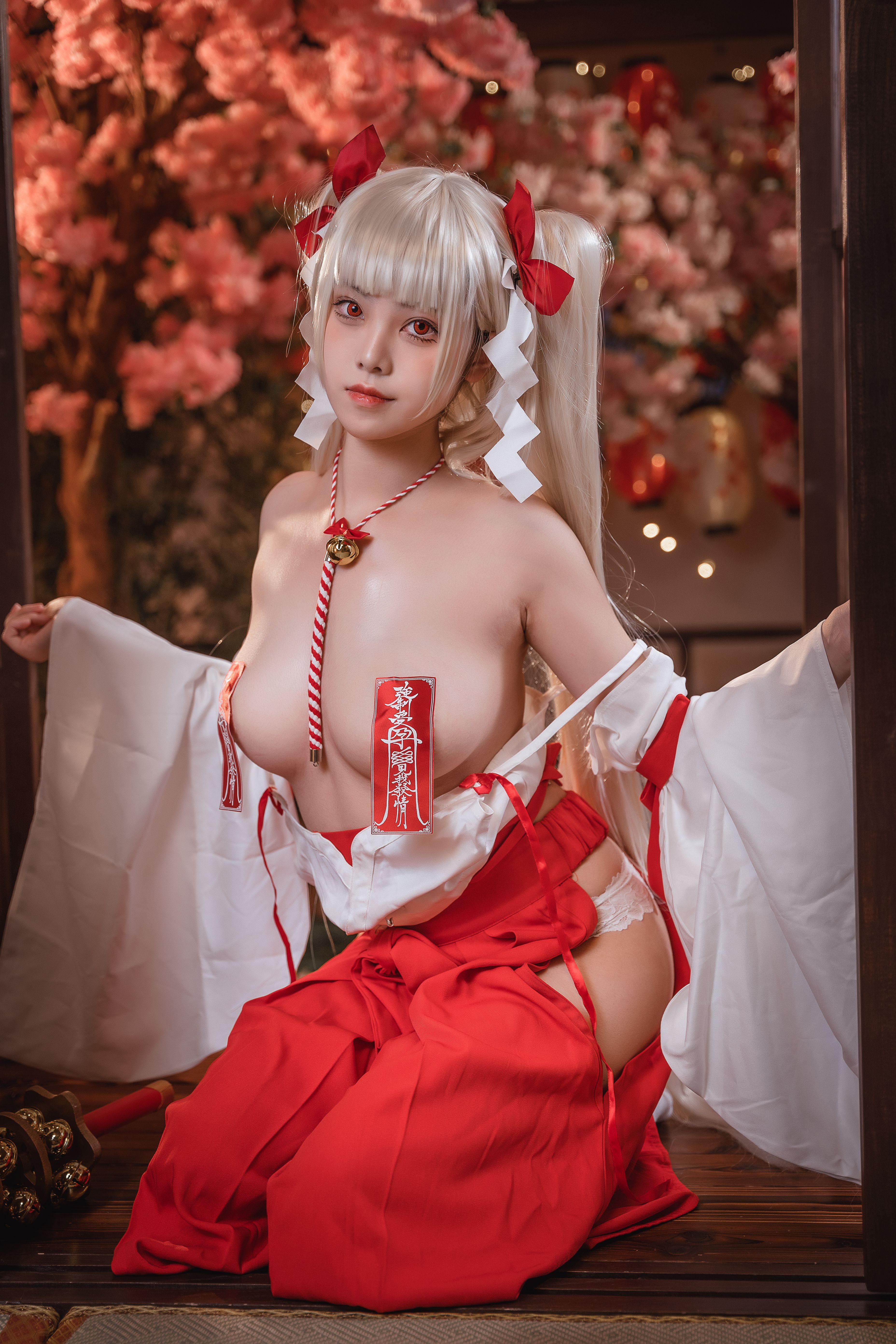 蜜汁猫裘 - 可畏巫女 50P 4V 2.28GB 6