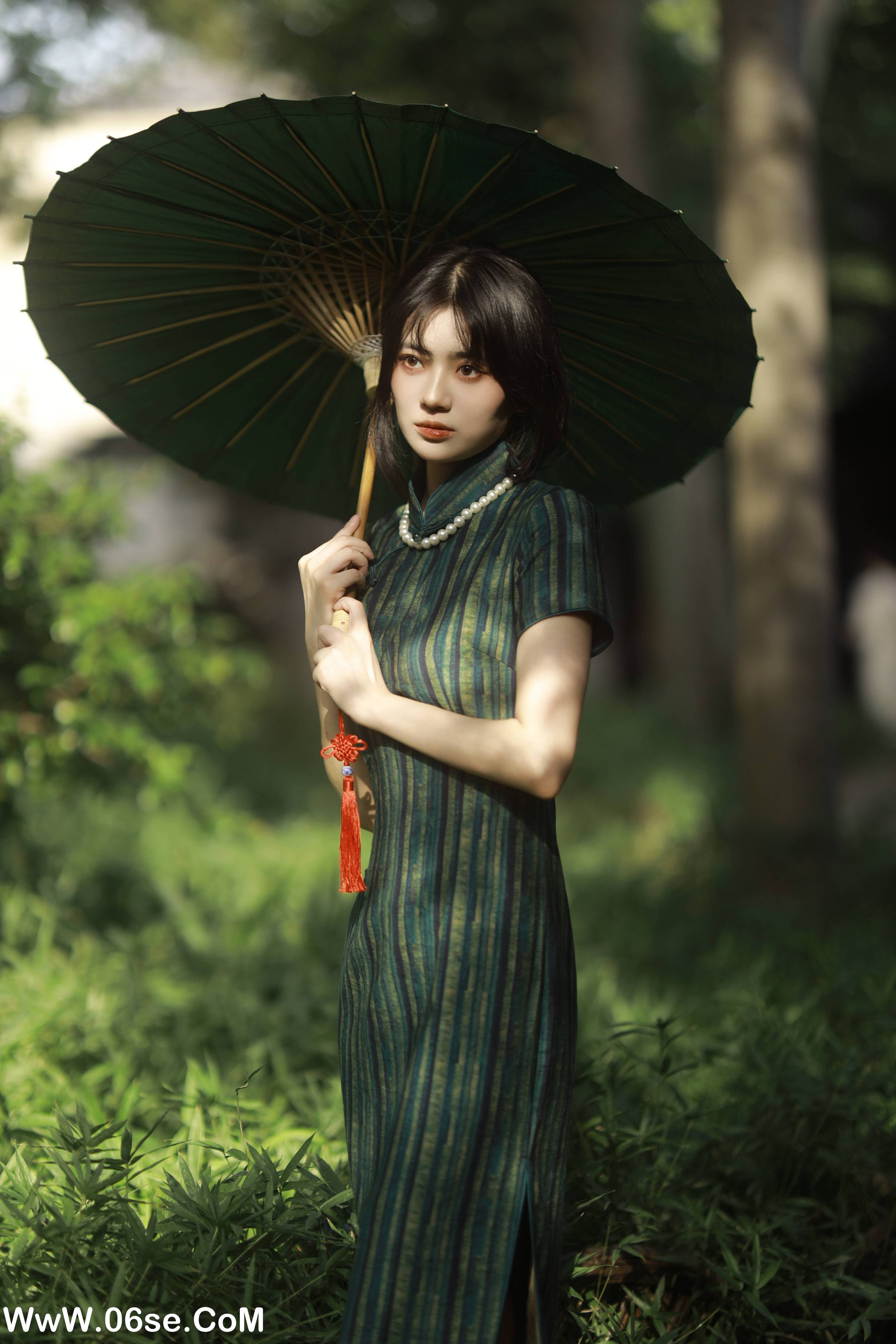 图片[35]-[YITUYU艺图语]2022.11.05 绿意旗袍 Elikaka[35+1P／357MB]-六色网
