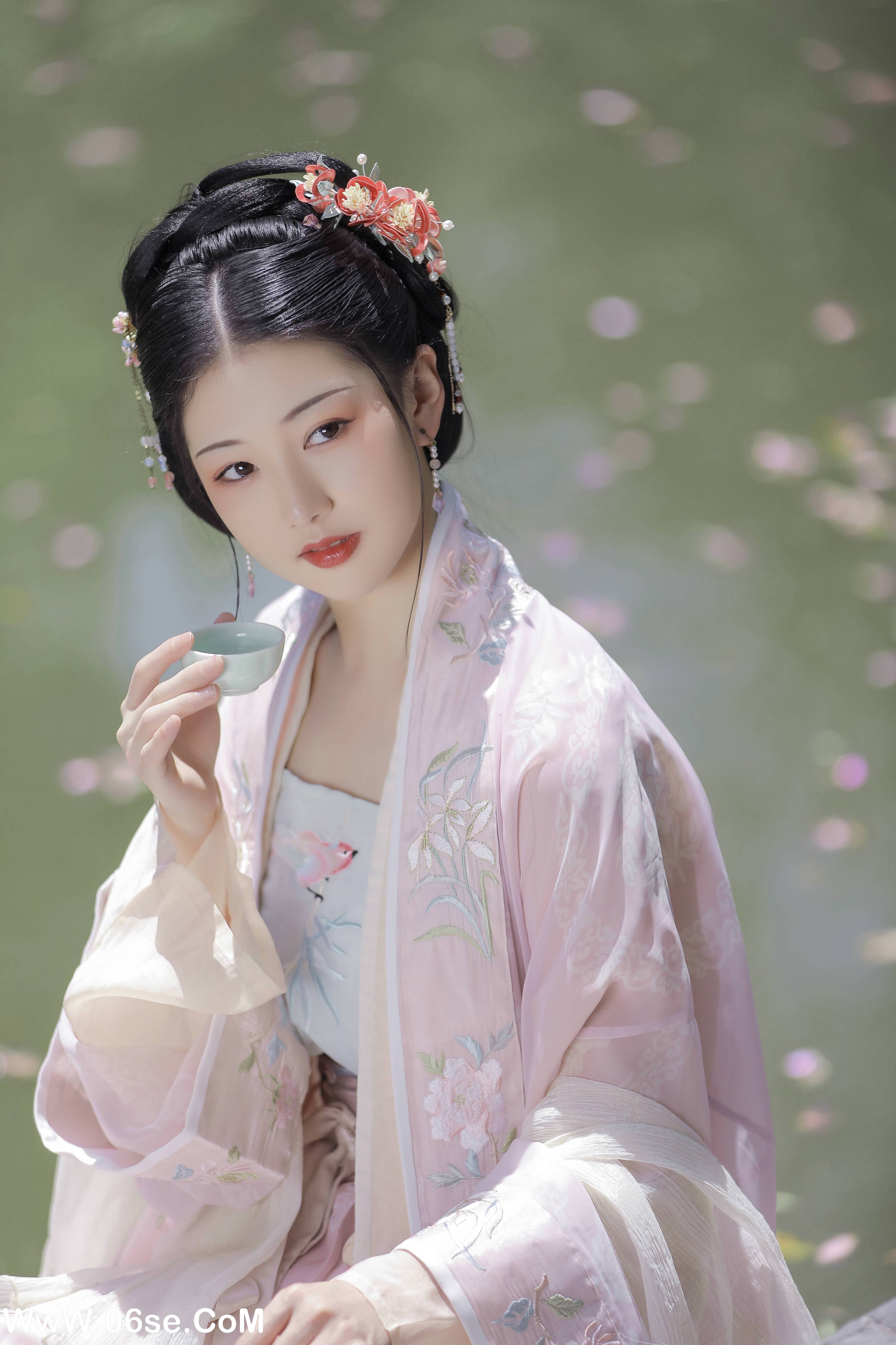 图片[25]-[YITUYU艺图语]2022.06.03 落花风 酸辣湯兒[27P-376.03MB]-六色网