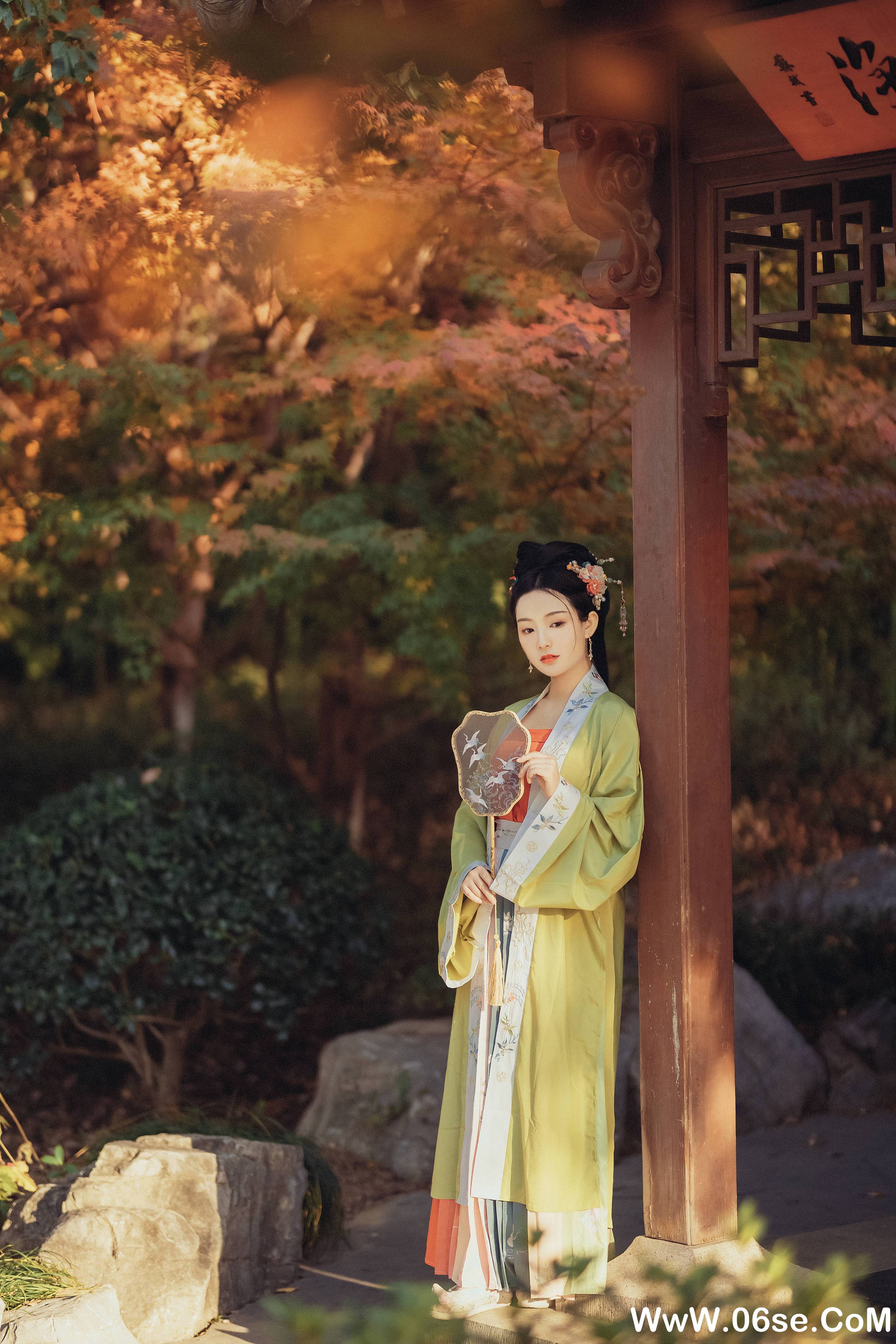 图片[27]-[YITUYU艺图语]2021.10.18 临江秋枫 Seven[36+1P／774MB]-六色网