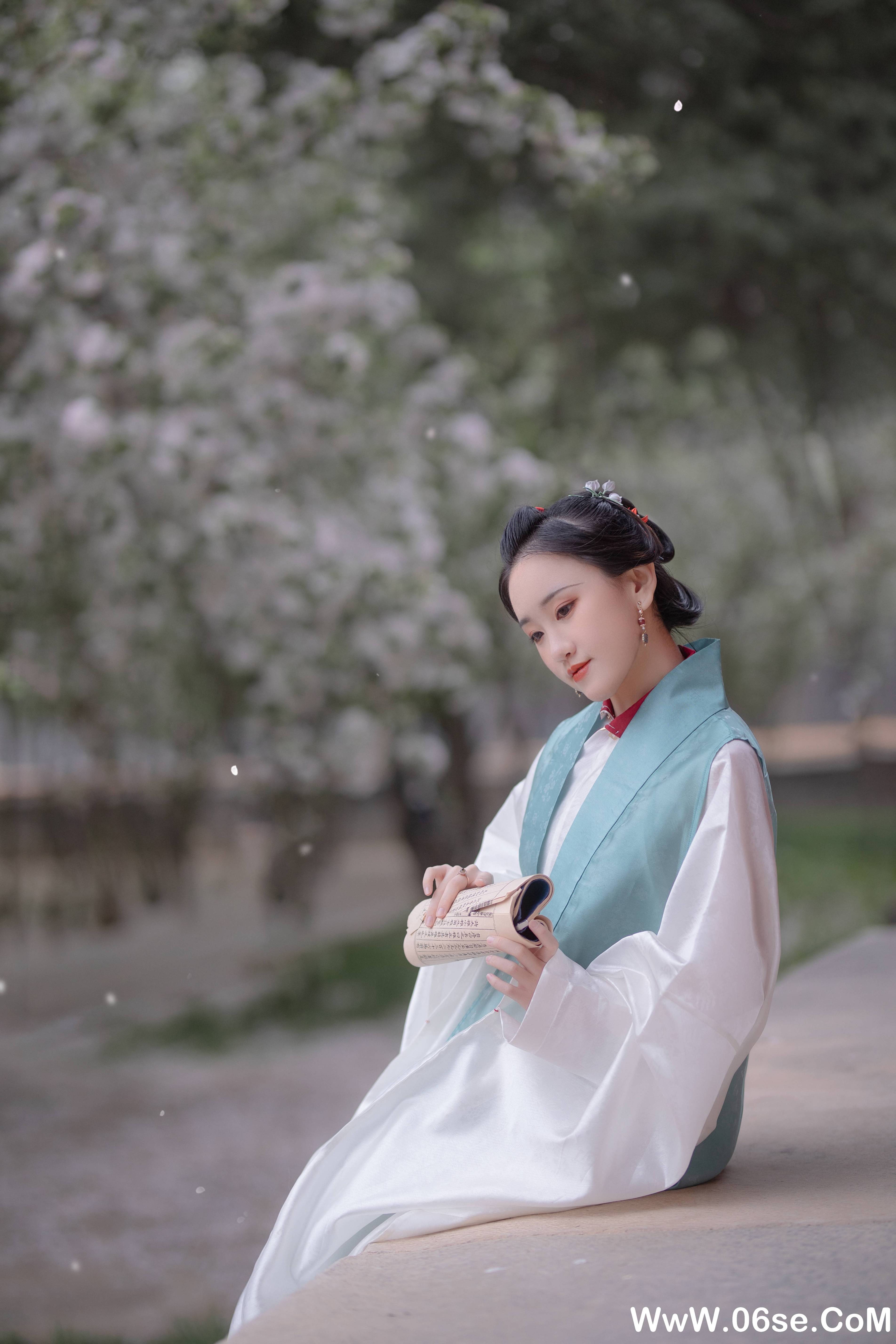 图片[19]-[YITUYU艺图语]2021.08.30 花想容 晴空[23+1P／453MB]-六色网