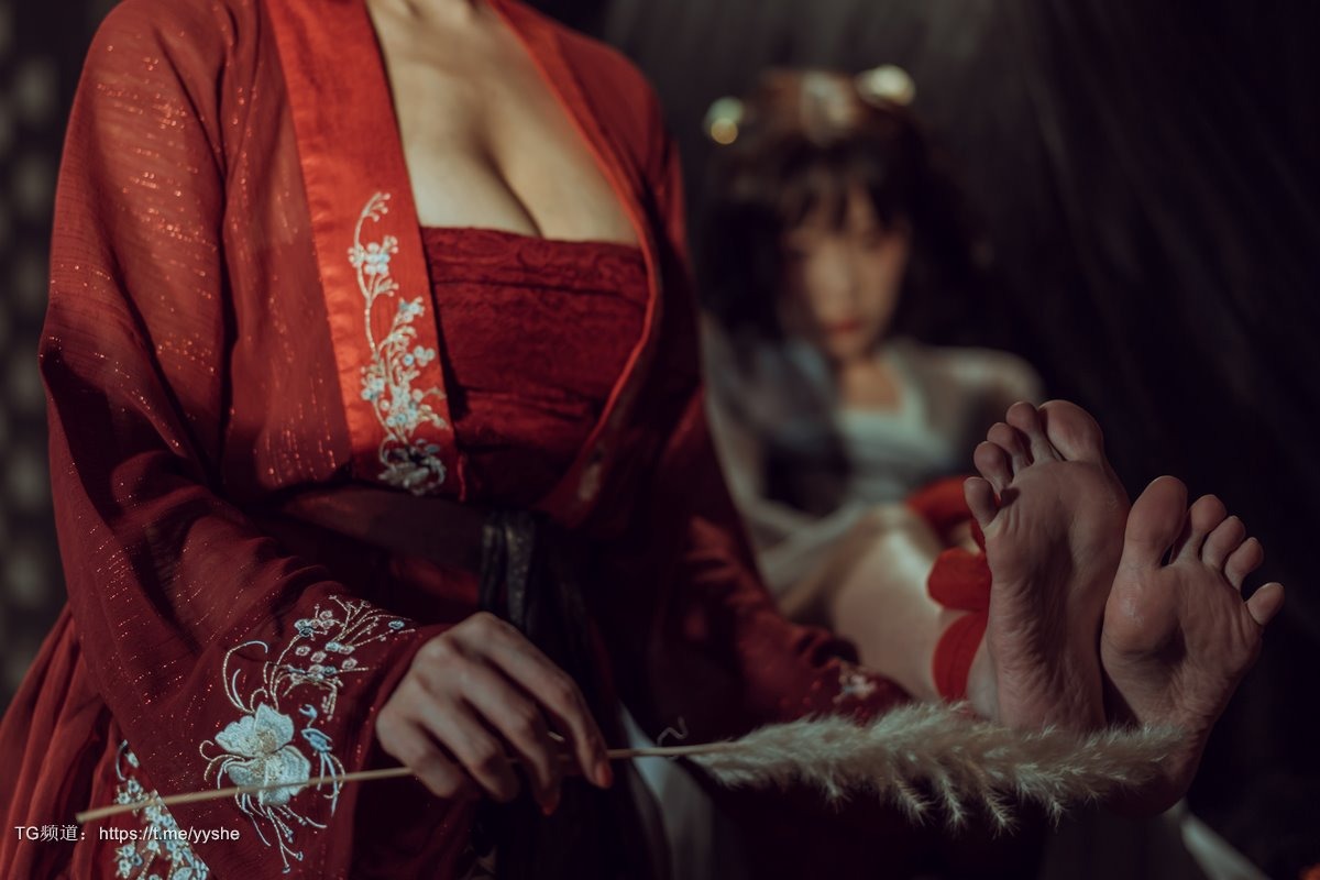 [Cos]秋和柯基 - 昏红帐[52P] 10