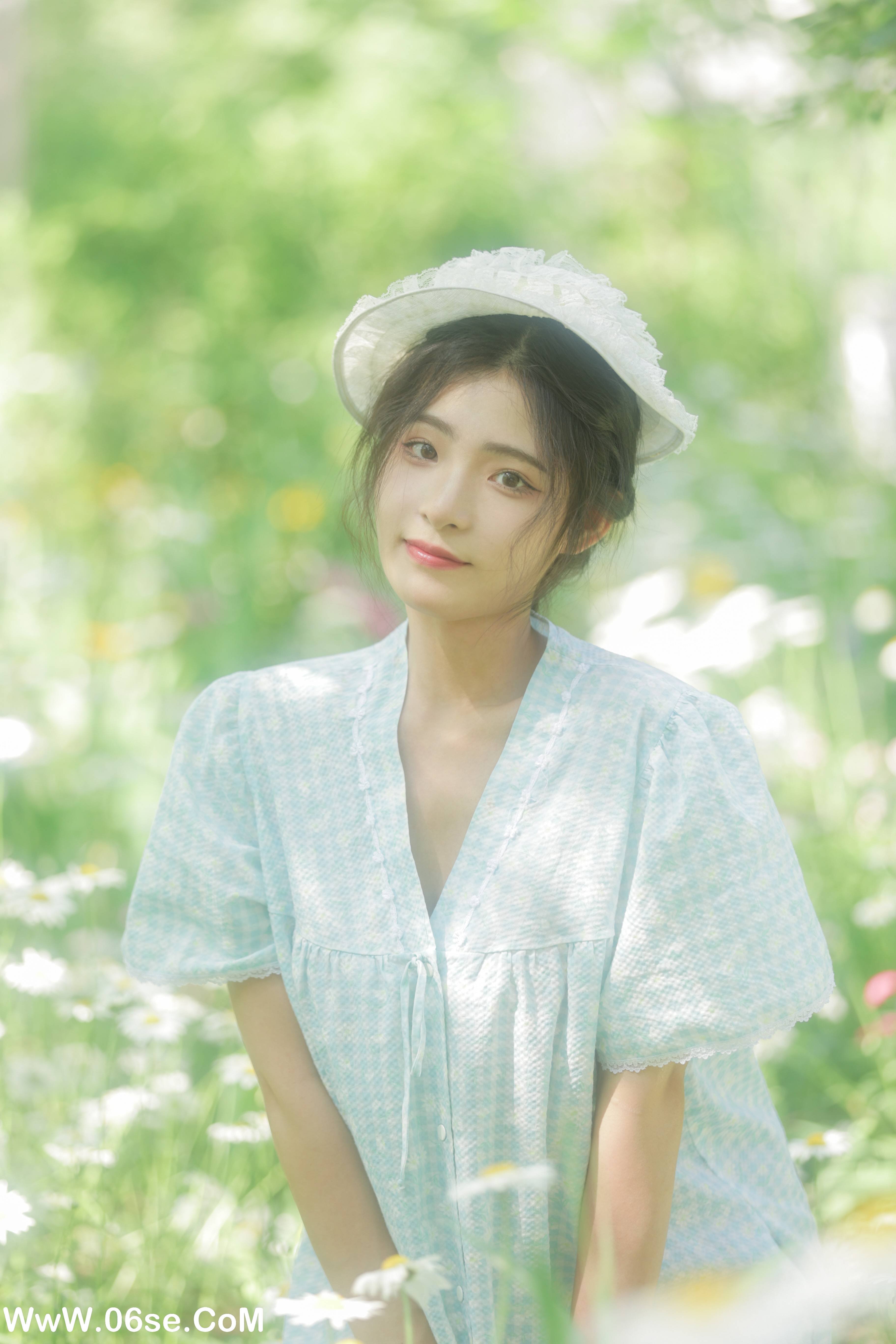 图片[18]-[YITUYU艺图语]2022.09.01 夏天的小雏菊 YY王[19+1P／46MB]-六色网