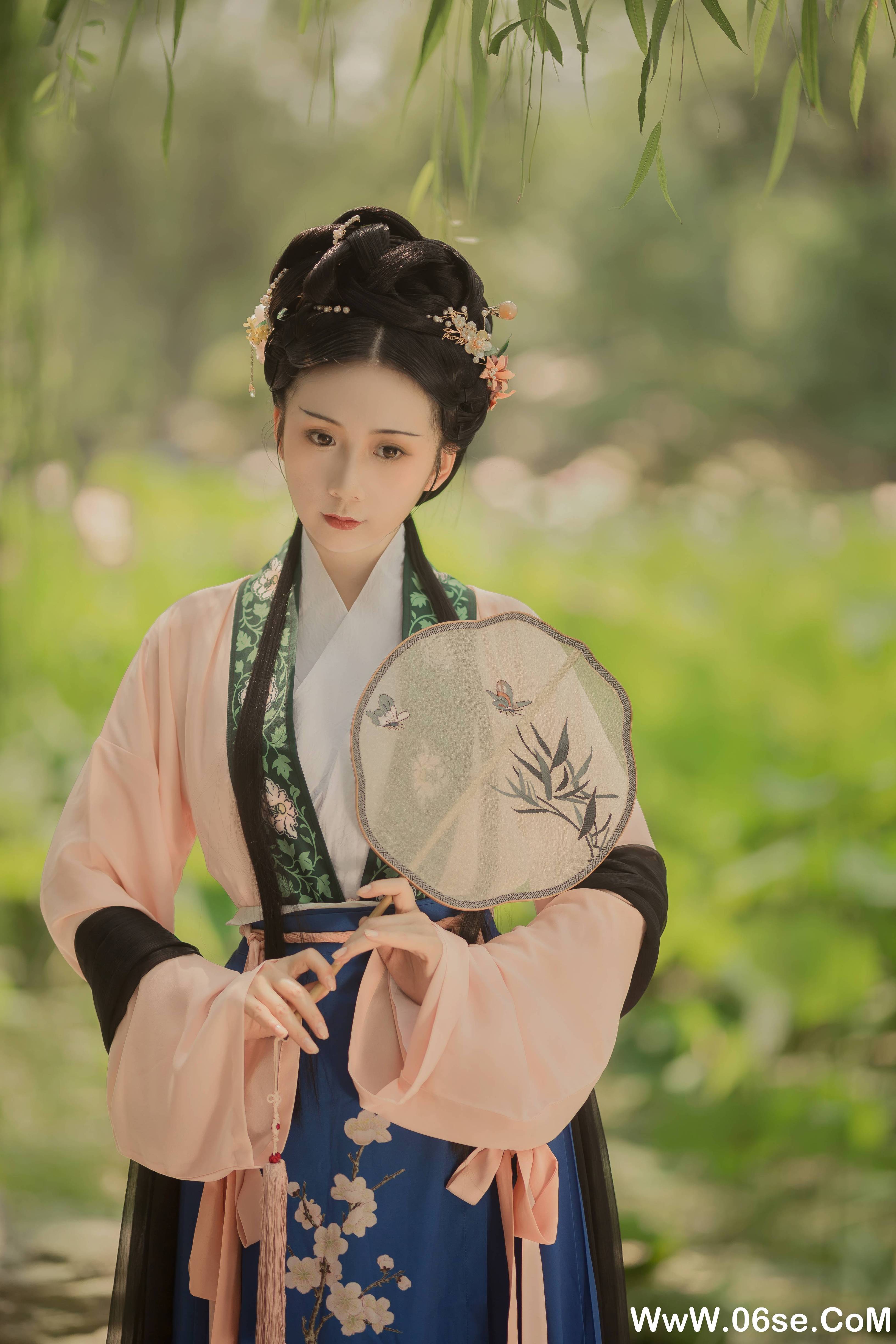 图片[18]-[YITUYU艺图语]2021.12.23 荷叶罗裙 绿绿子[20+1P／106MB]-六色网
