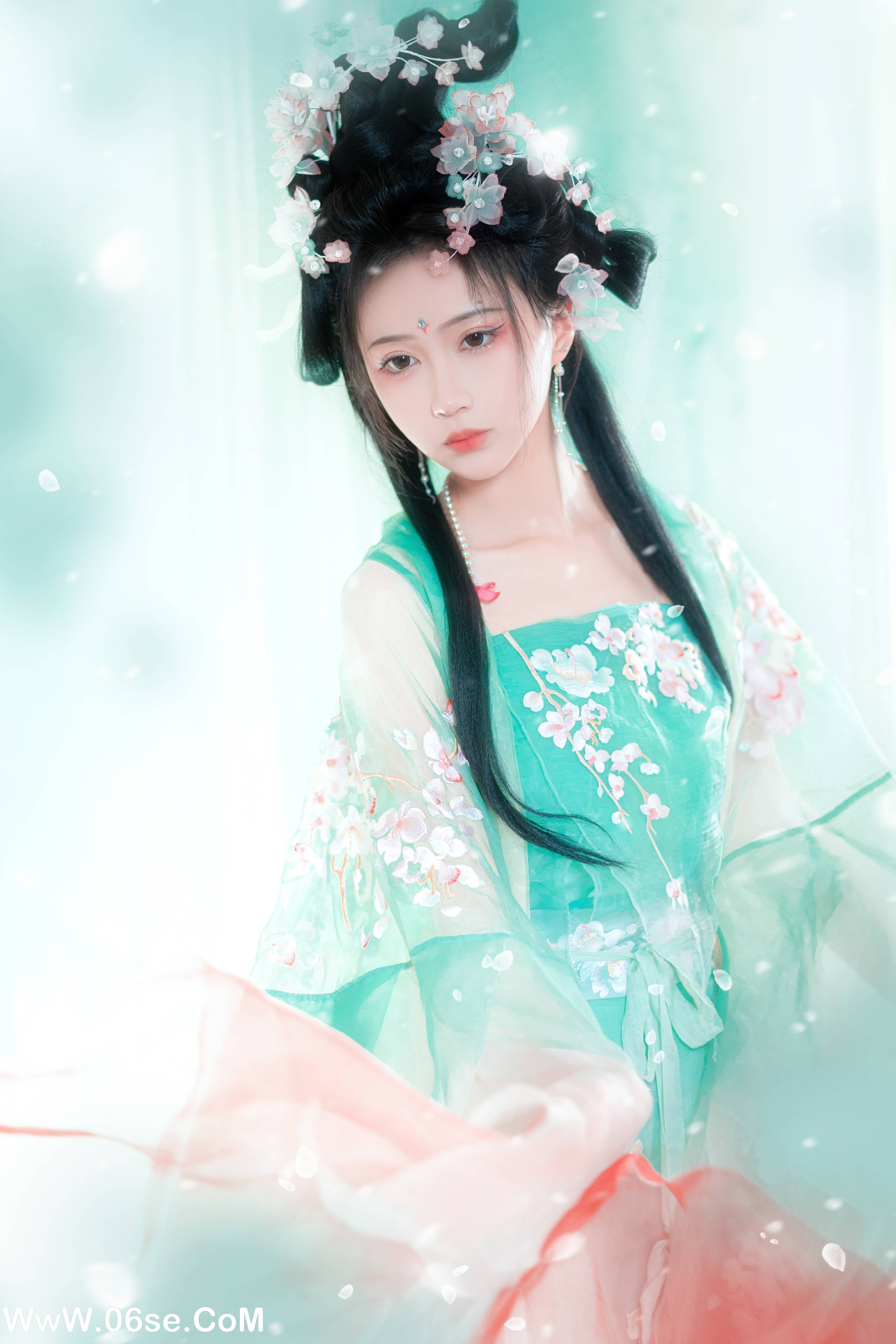 图片[20]-[YITUYU艺图语]2022.12.26 绿梅 -绮罗生的小苏苏-[27+1P／189MB]-六色网