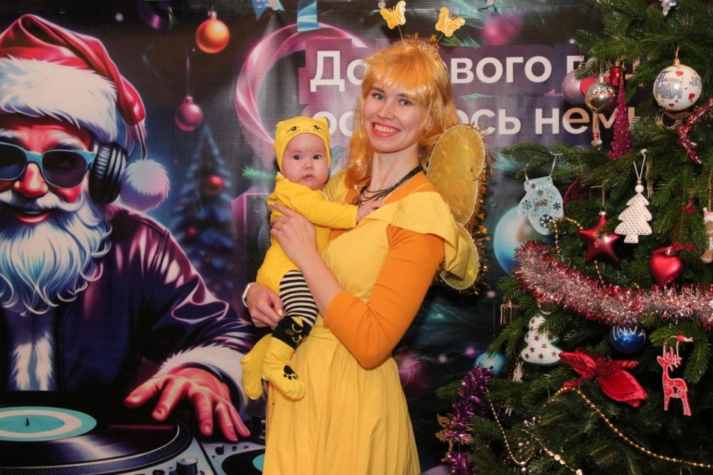 фото: Беременные Санкт-Петербурга уже встретили Новый год