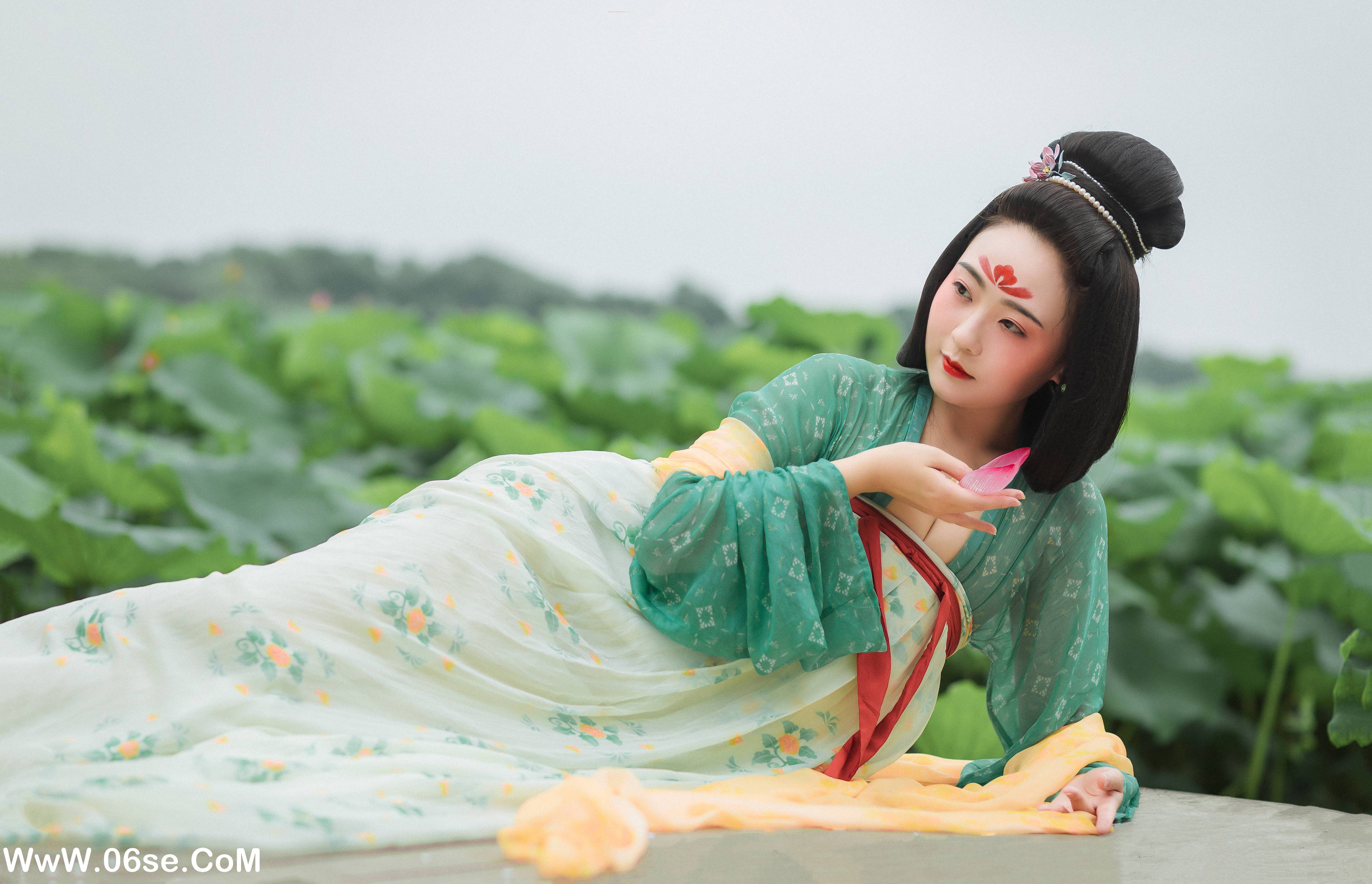 图片[21]-[YITUYU艺图语]2022.01.14 荷 徐悦尔[22+1P／449MB]-六色网