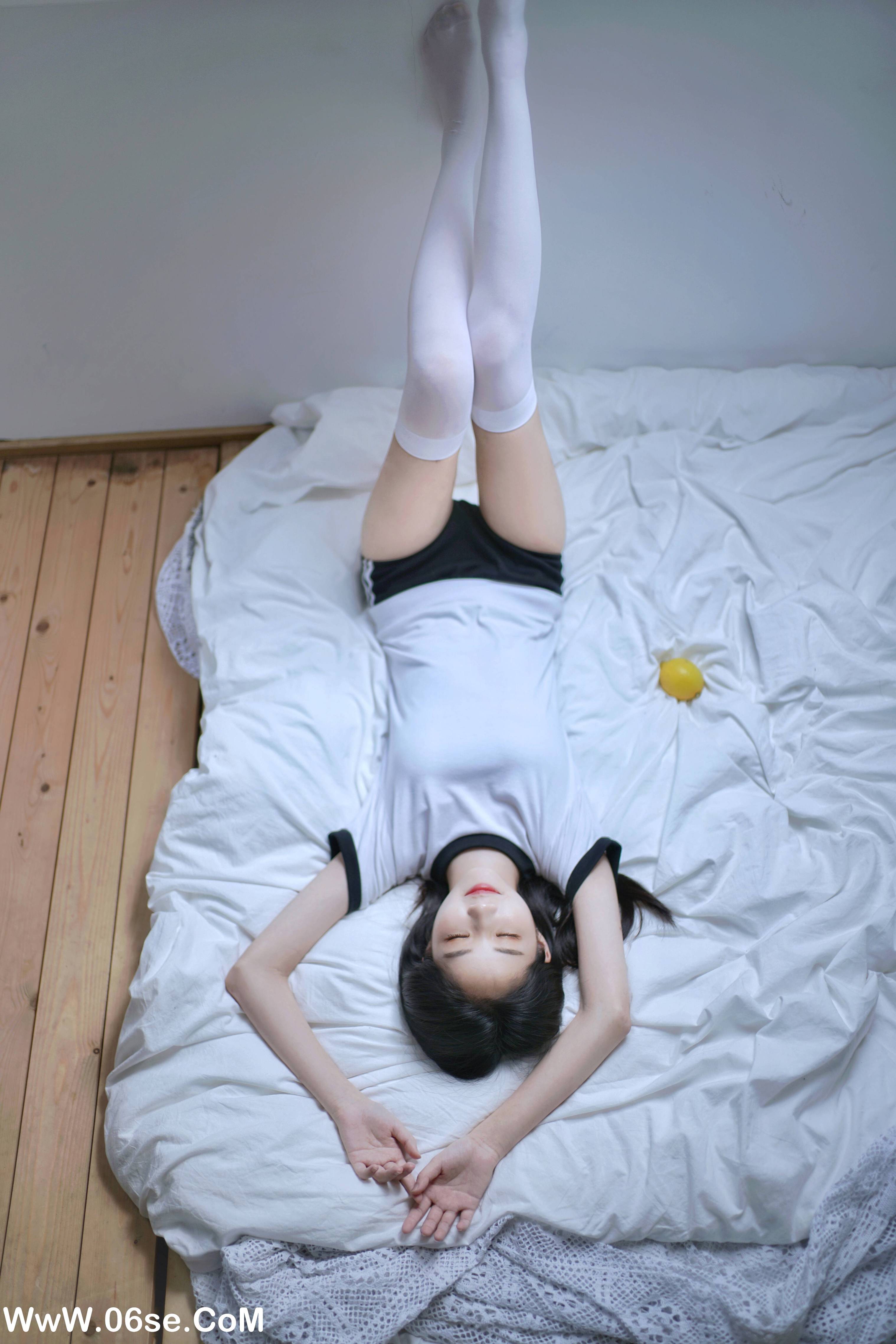 图片[24]-[YITUYU艺图语]2022.12.29 阁楼里的素白 小静[25+1P／594MB]-六色网