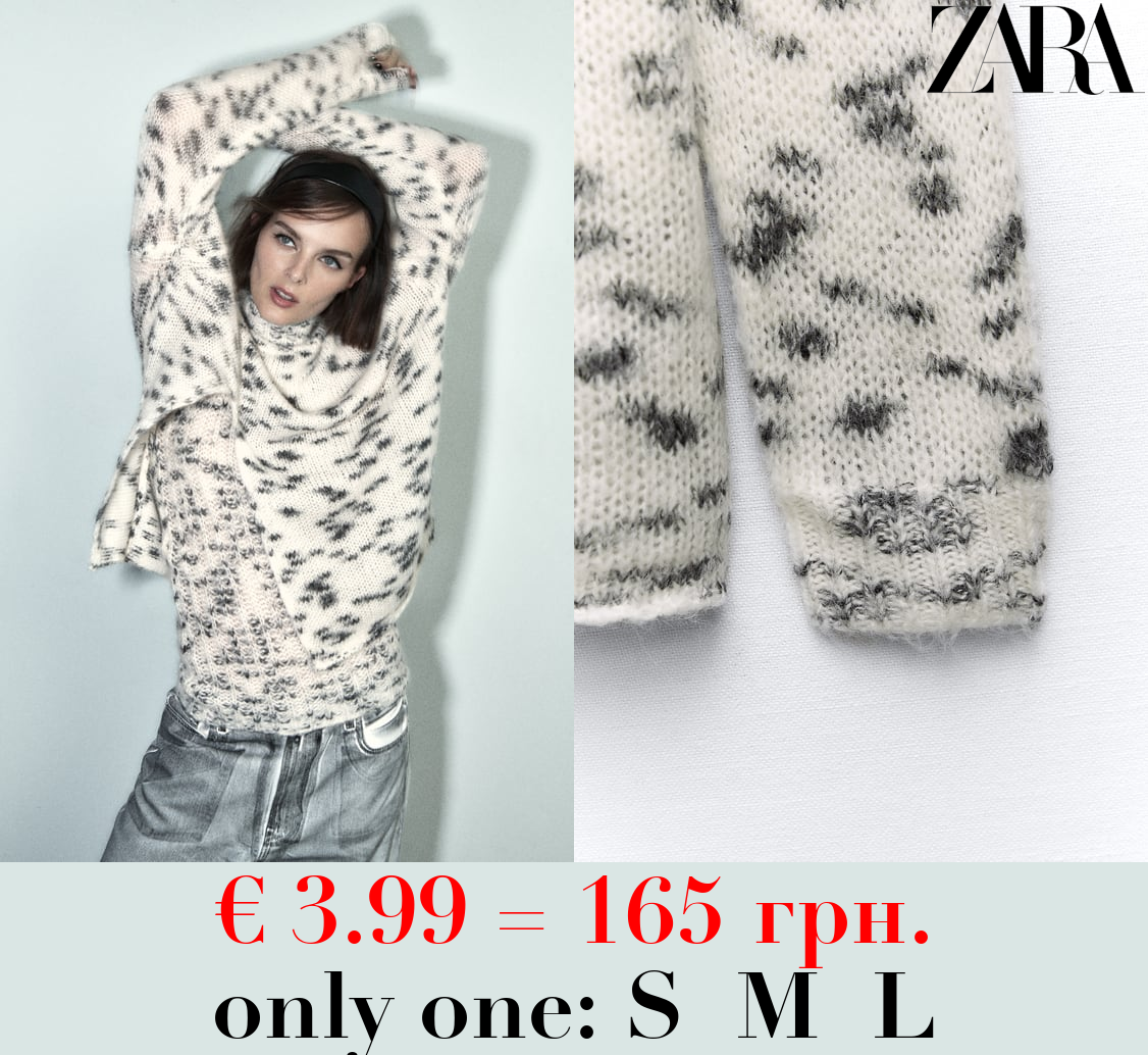 CONTRAST KNIT SWEATER WITH SLIT