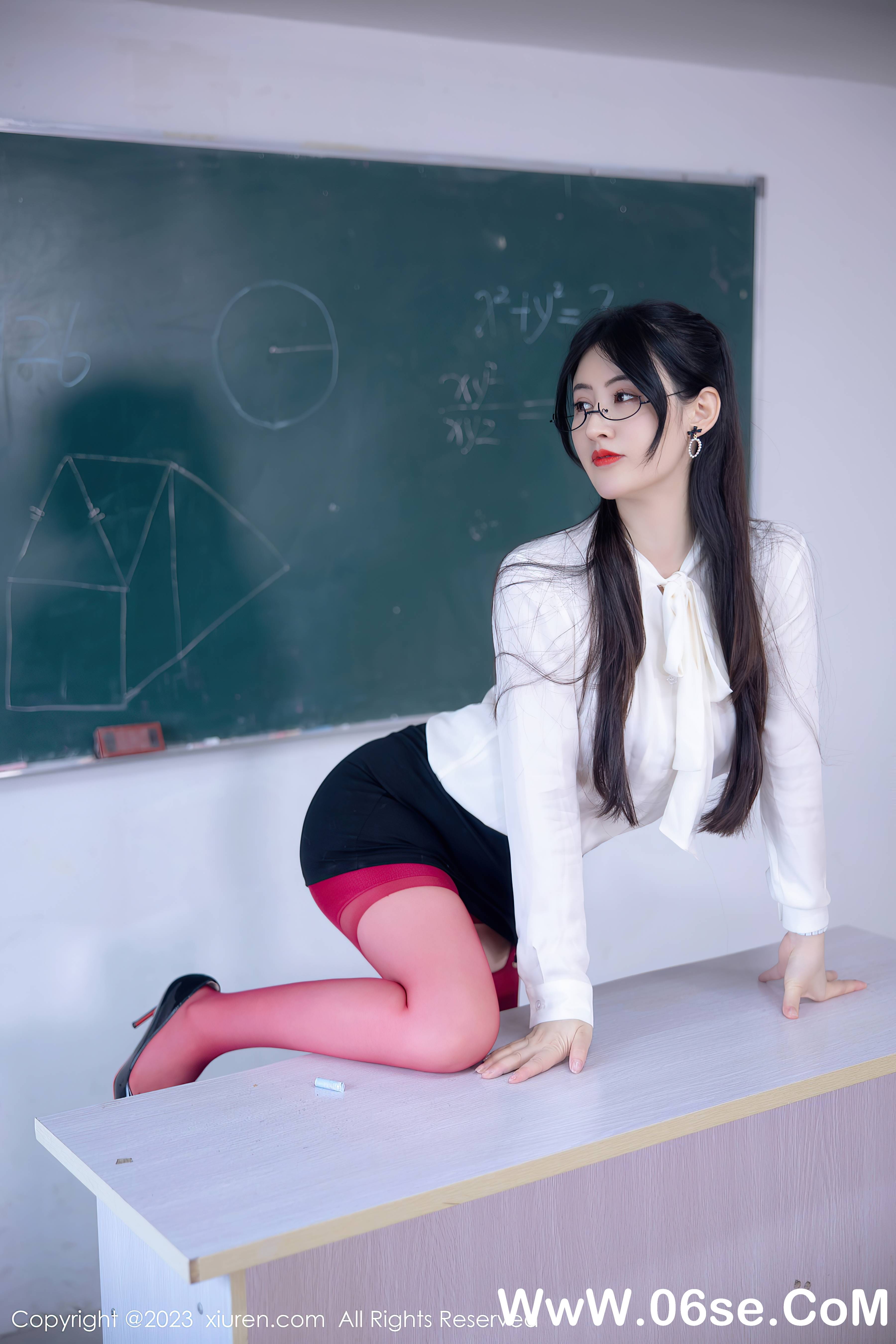 图片[13]-[XiuRen秀人网] 2023.06.27 NO.6980 诗诗kiki-六色网