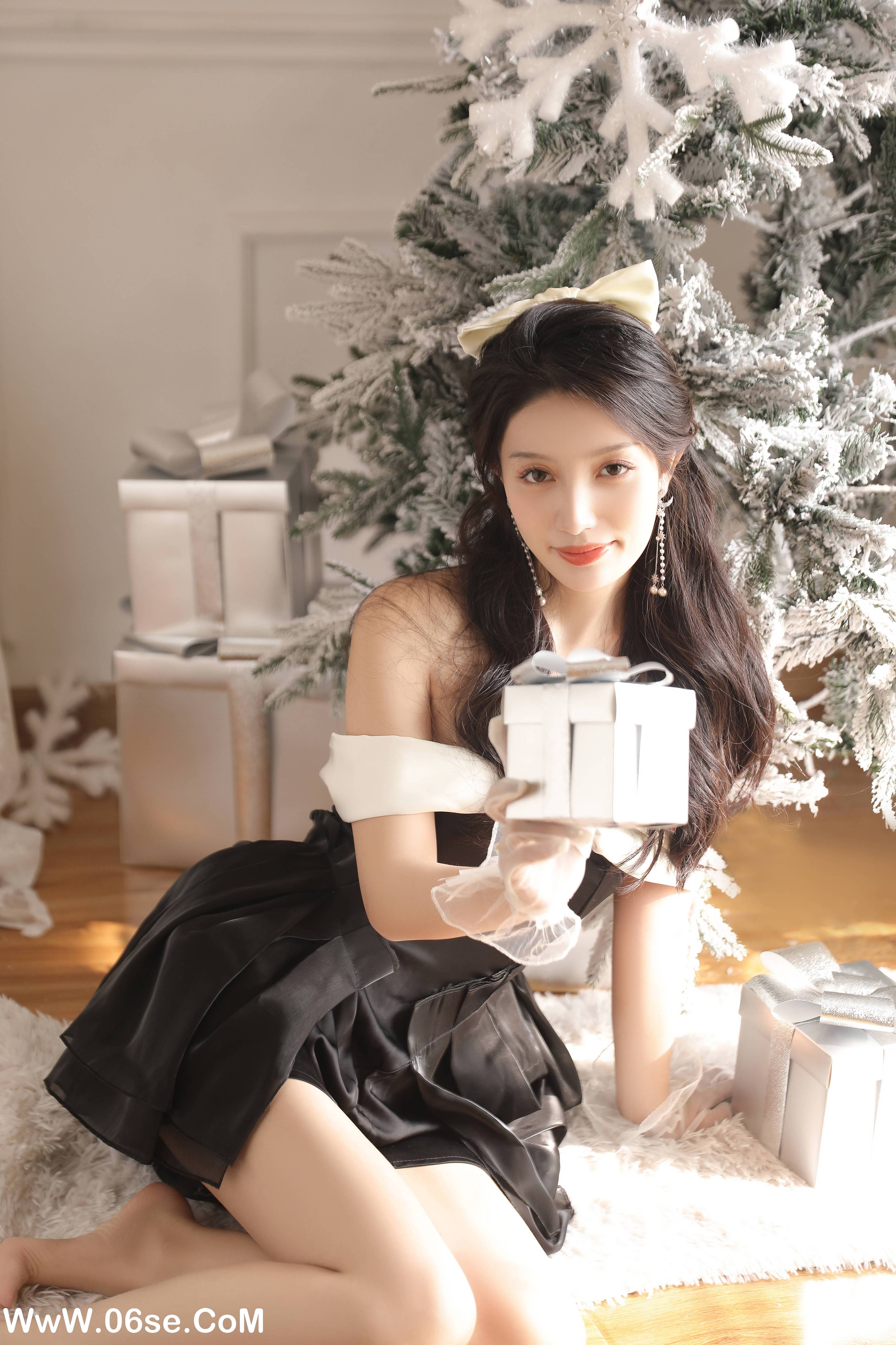 图片[32]-[YITUYU艺图语]2022.12.08 千金圣诞 柠萌婧啊[35+1P／443MB]-六色网