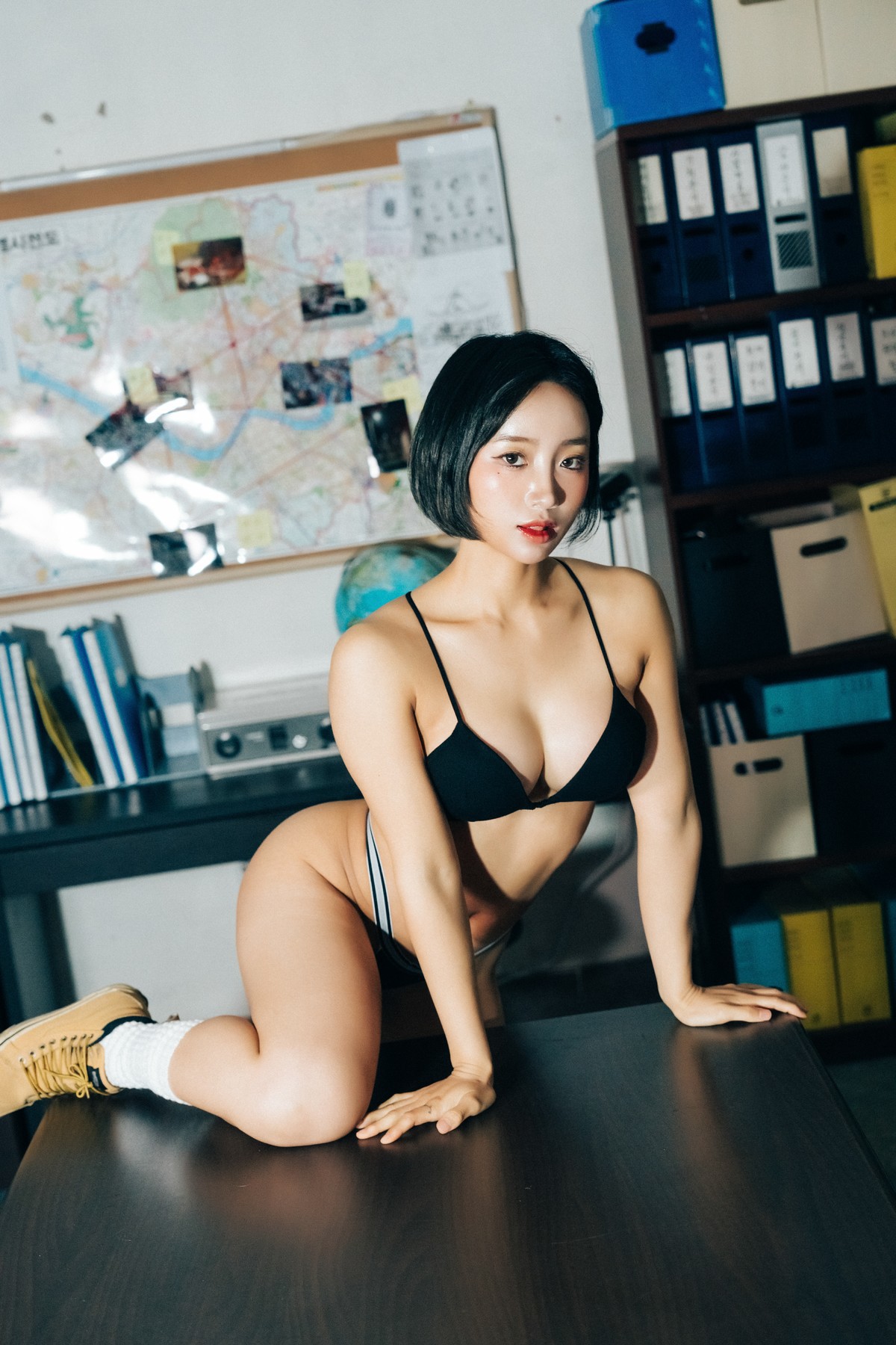 Booty Queen, [Loozy] Naked Worker Set.02 20