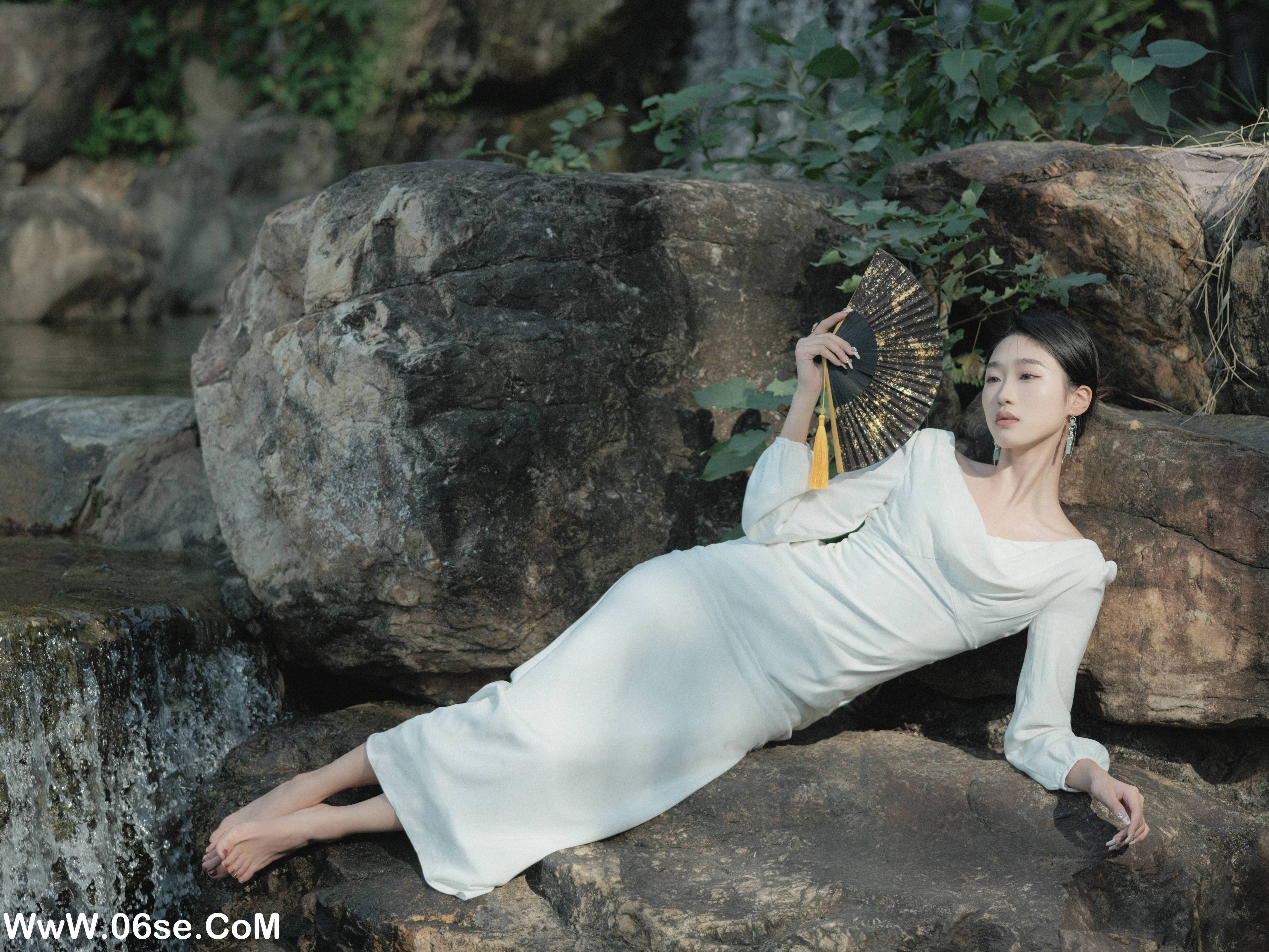 图片[4]-[YITUYU艺图语]2022.12.19 落叶飞花 likeu[46+1P／663MB]-六色网