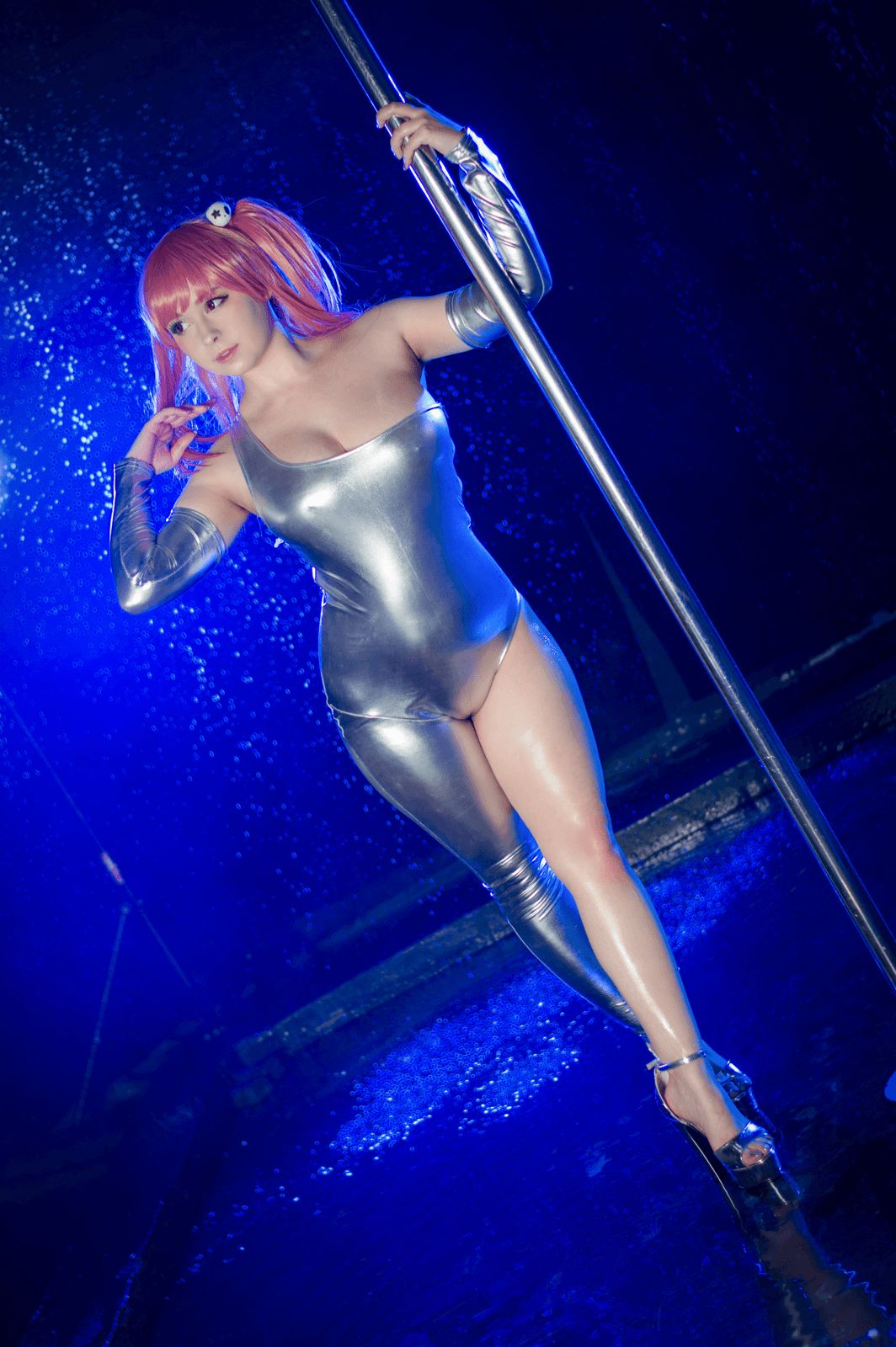 [福利COS]_Yoshinobi_-_Honoka_Silver_Rain-写真图集共32P 2