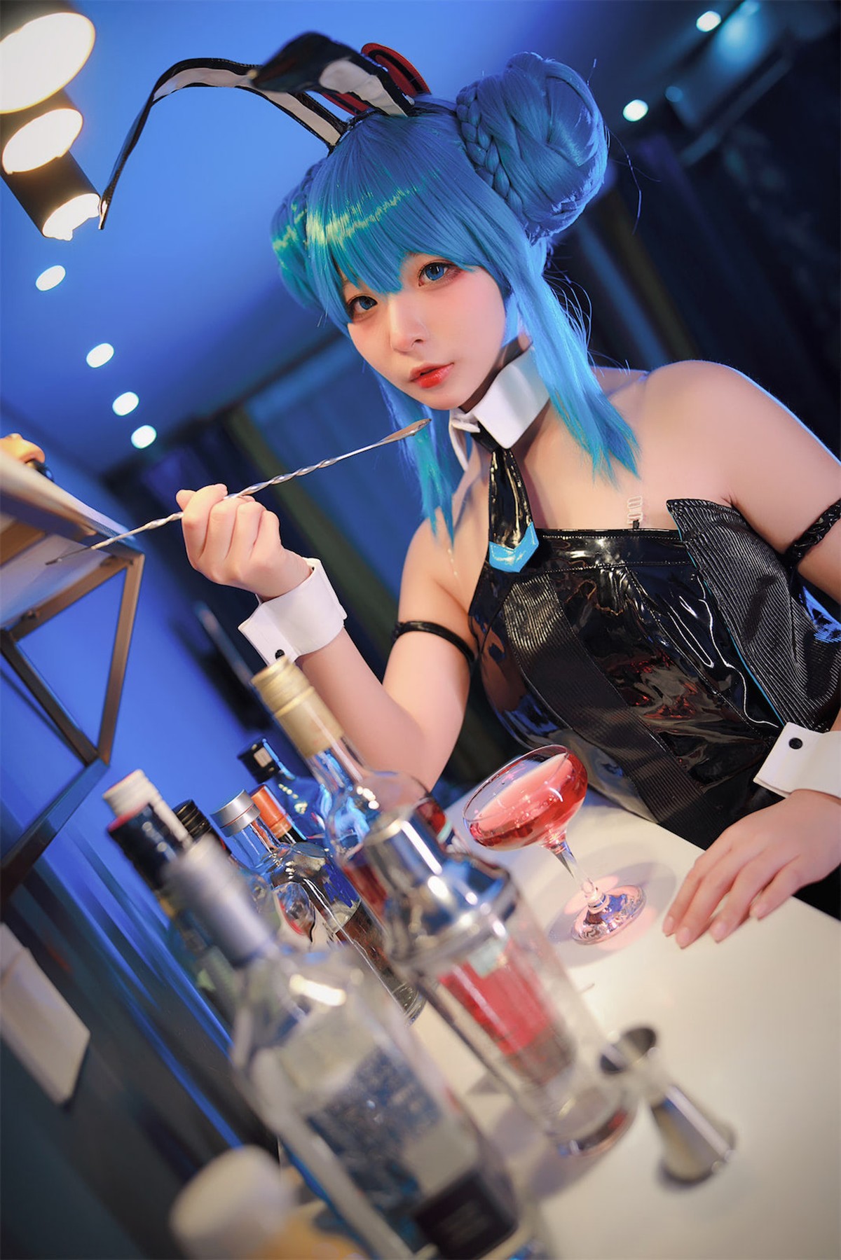 Cosplay Yuuhui玉汇 初音黑兔 16