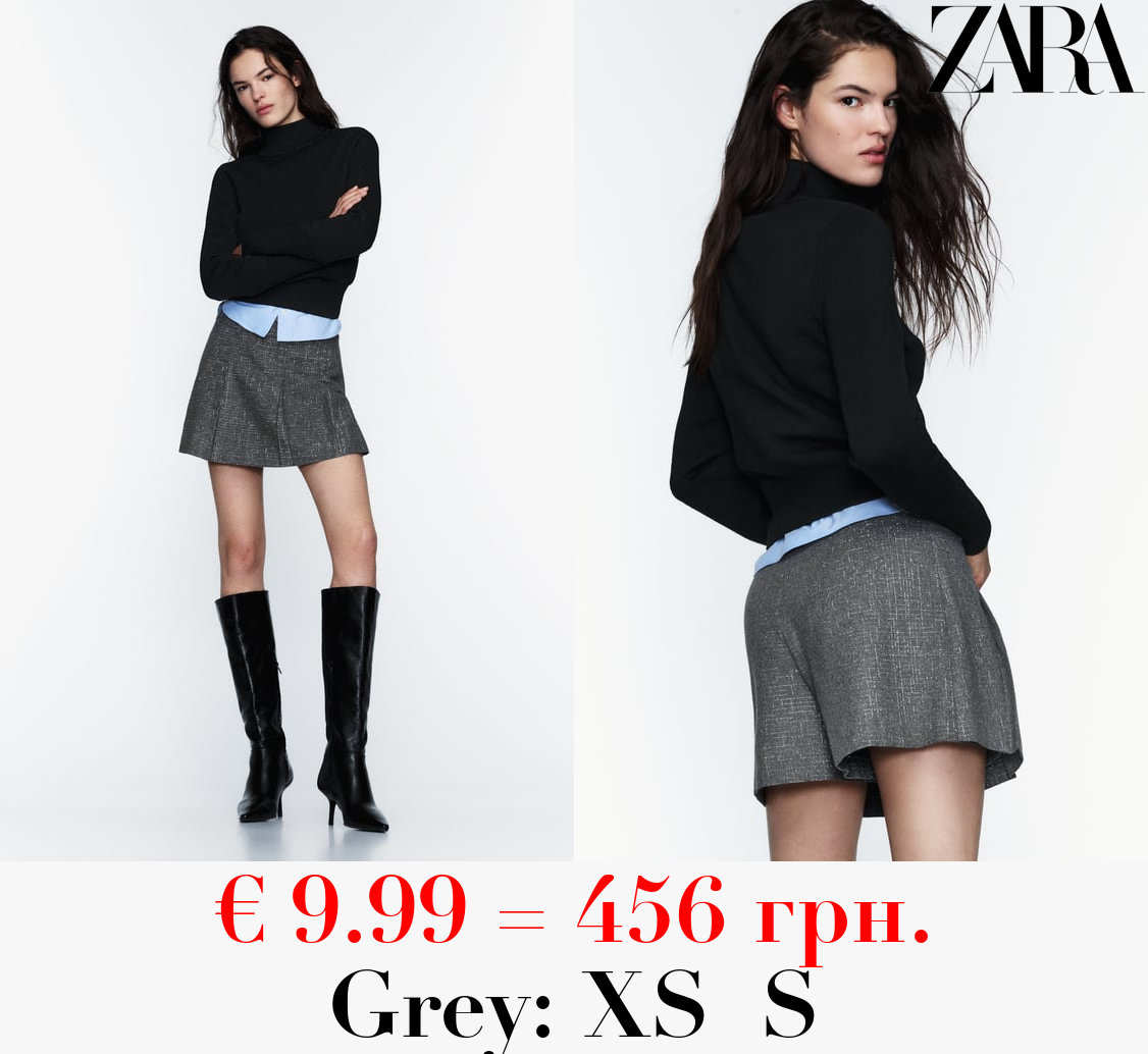 BOX PLEAT SKORT WITH METALLIC THREAD