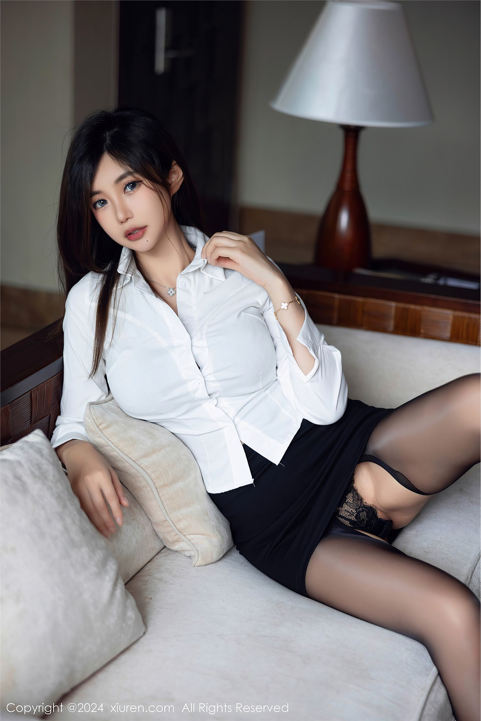 图片[20]-[XIUREN秀人网] 2024.02.02 NO.8053 绮里嘉ula-六色网