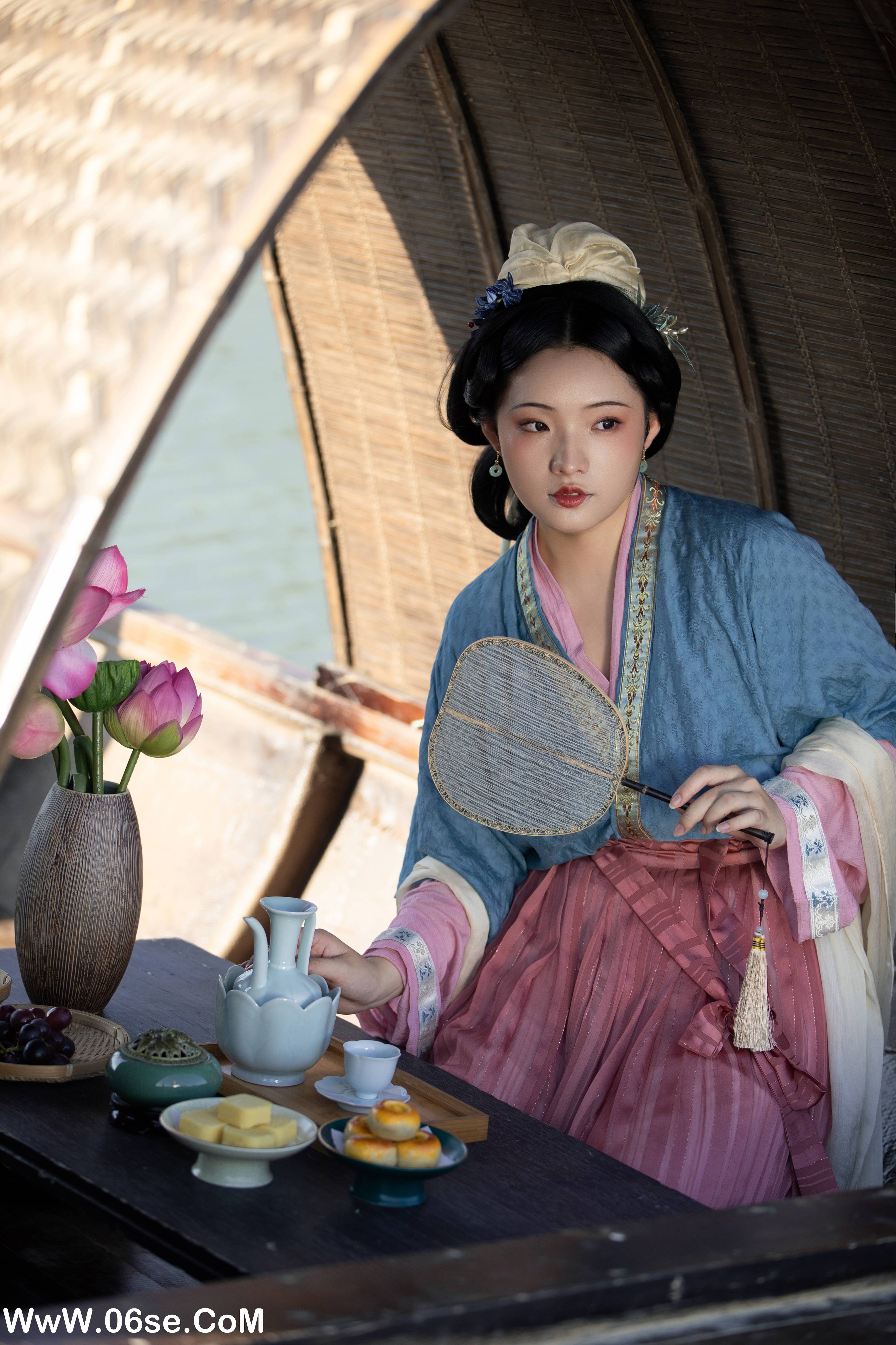 图片[4]-[YITUYU艺图语]2022.11.09 游湖 保卫萝卜的阿叽[35+1P／520MB]-六色网