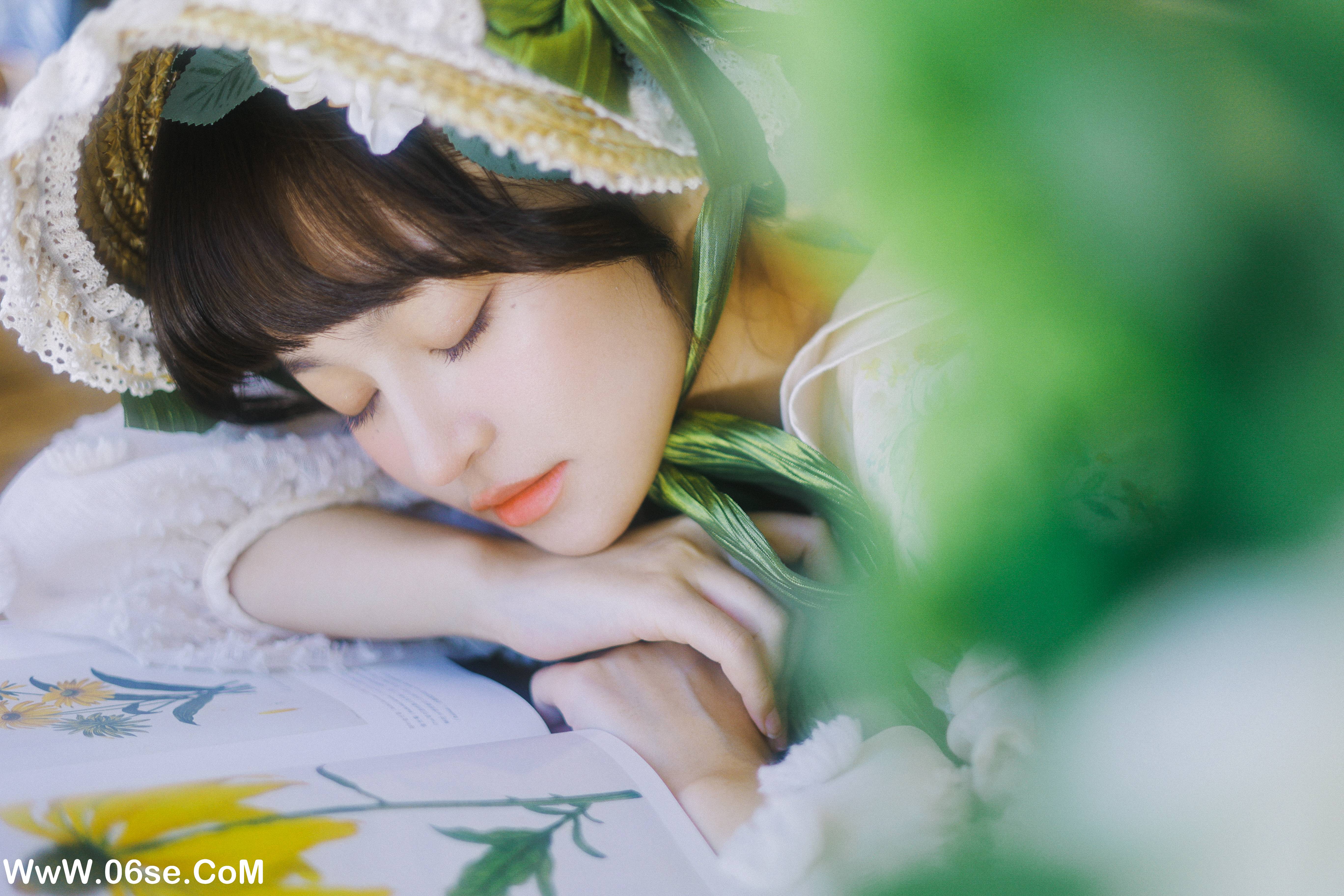 图片[24]-[YITUYU艺图语]2022.07.18 花房少女 双耳ZiCe[39+1P／318MB]-六色网