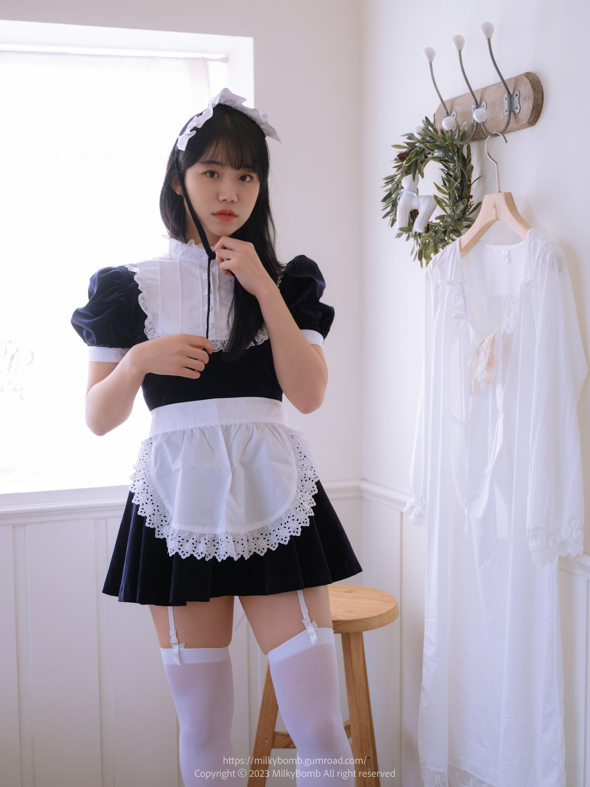 Yui 유이, [MilkyBomb] Maid Set.01 41