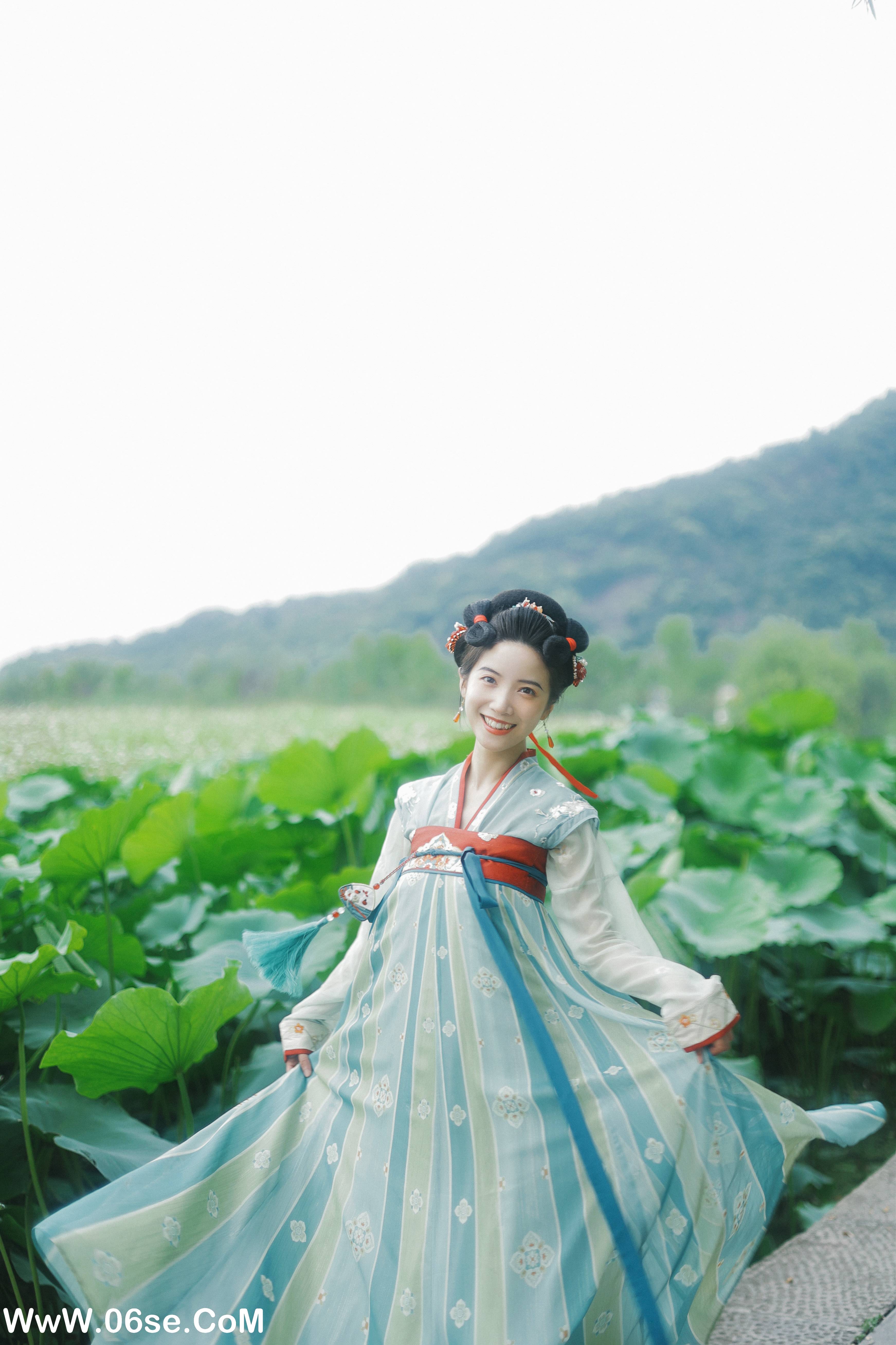 图片[36]-[YITUYU艺图语]2022.07.14 夏荷 一只阿梦崽[38+1P／294MB]-六色网