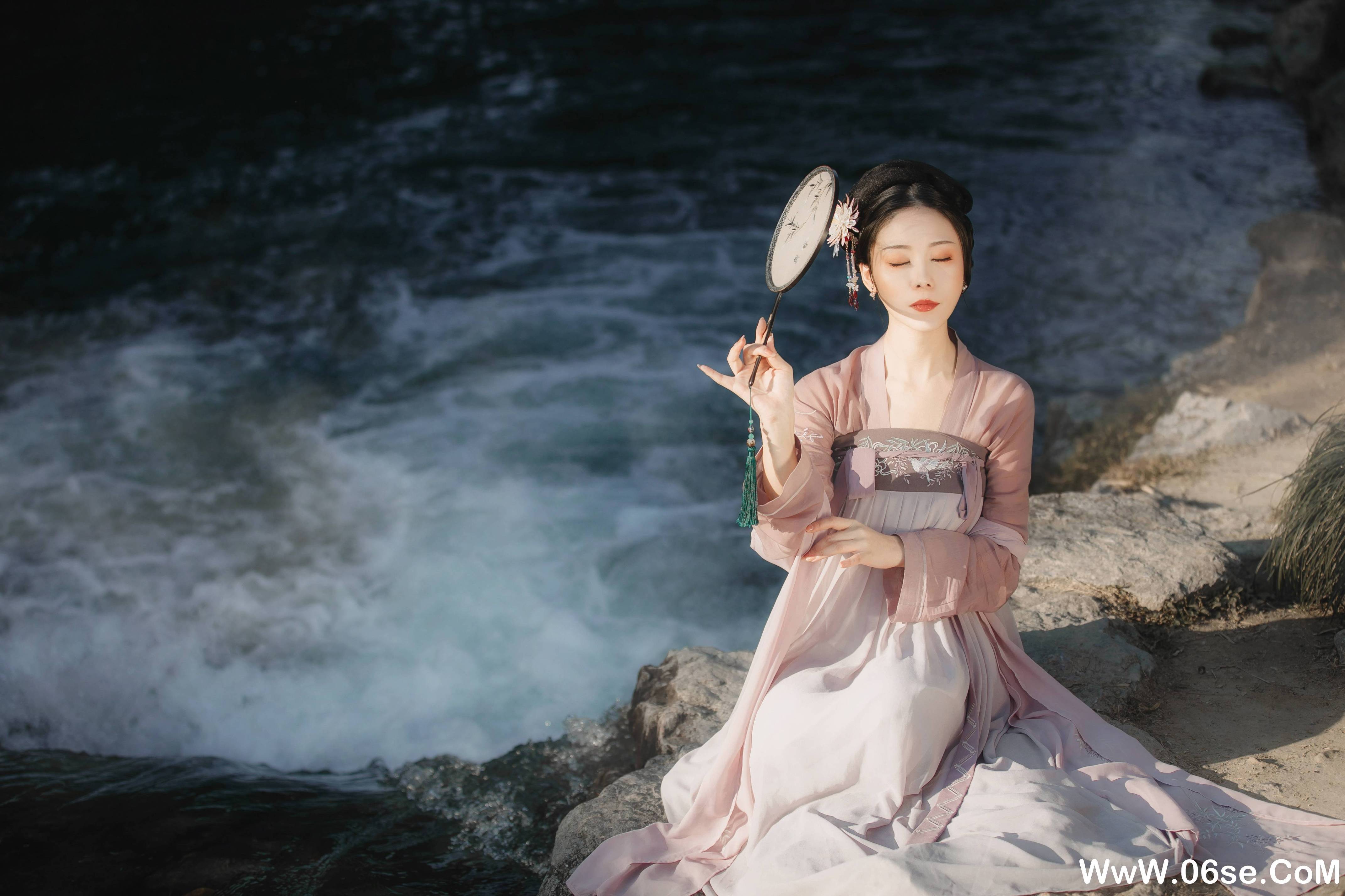 图片[10]-[YITUYU艺图语]2021.10.26 仙鹤 葵花花花儿[19+1P／89.7MB]-六色网